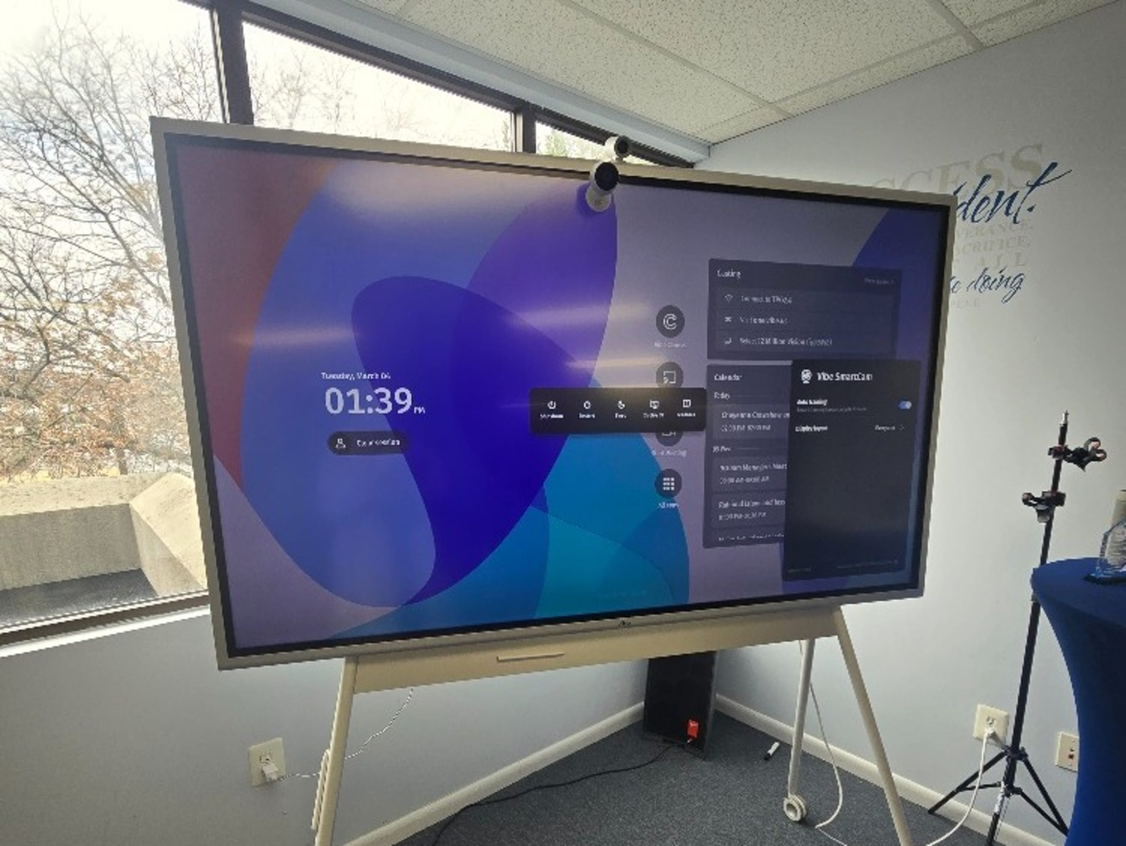 Vibe Smart Board 