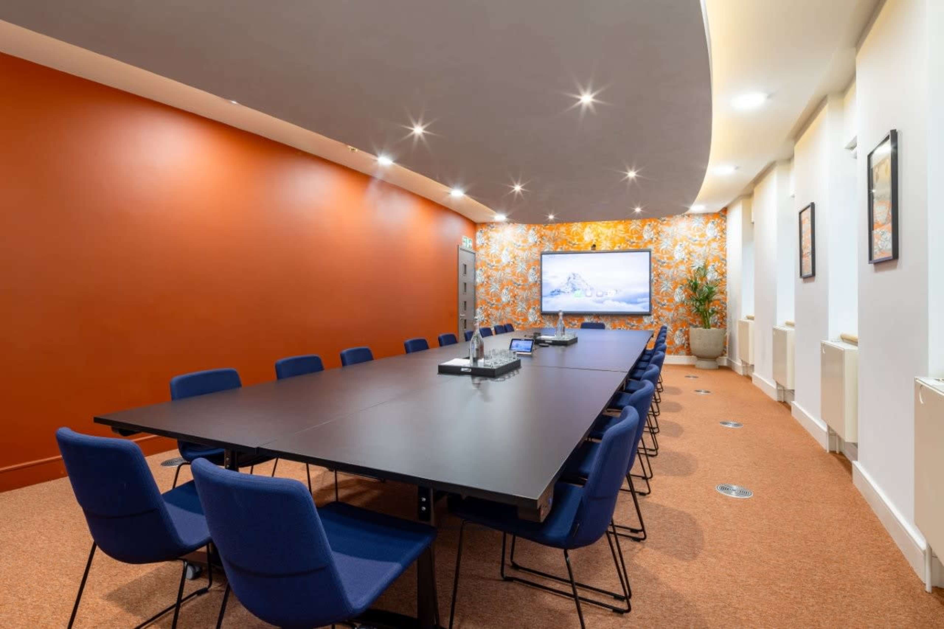 Meeting Room for 24 Attendees in Redcliffe - Brunel Image in Redcliffe, Bristol, ENG