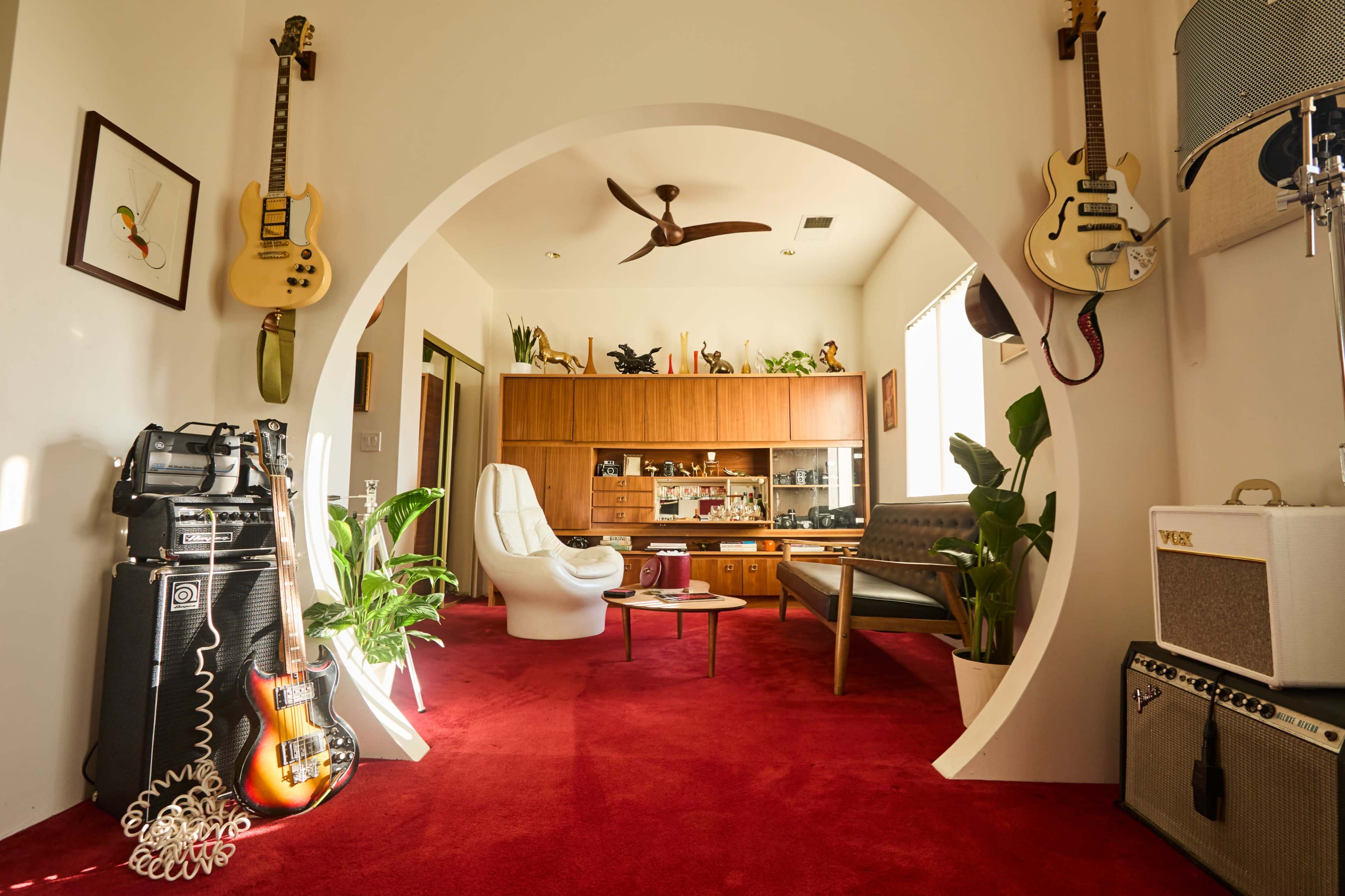 Ghost Horse Ranch Mid Century Modern Home Image in , Yucca Valley, CA