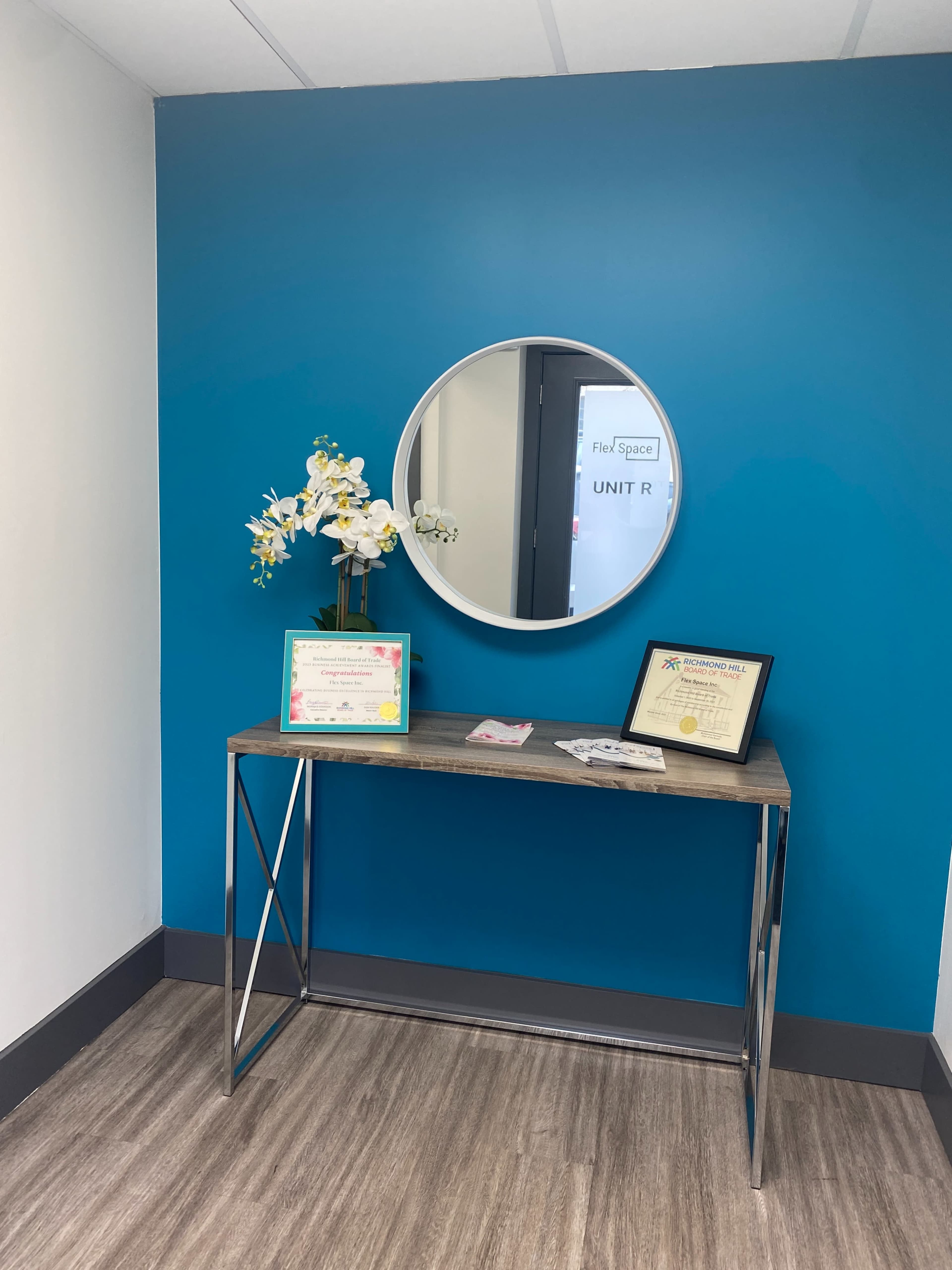 Large Private office with a window in downtown Richmond Hill Image in Richmond Hill, Richmond Hill, ON