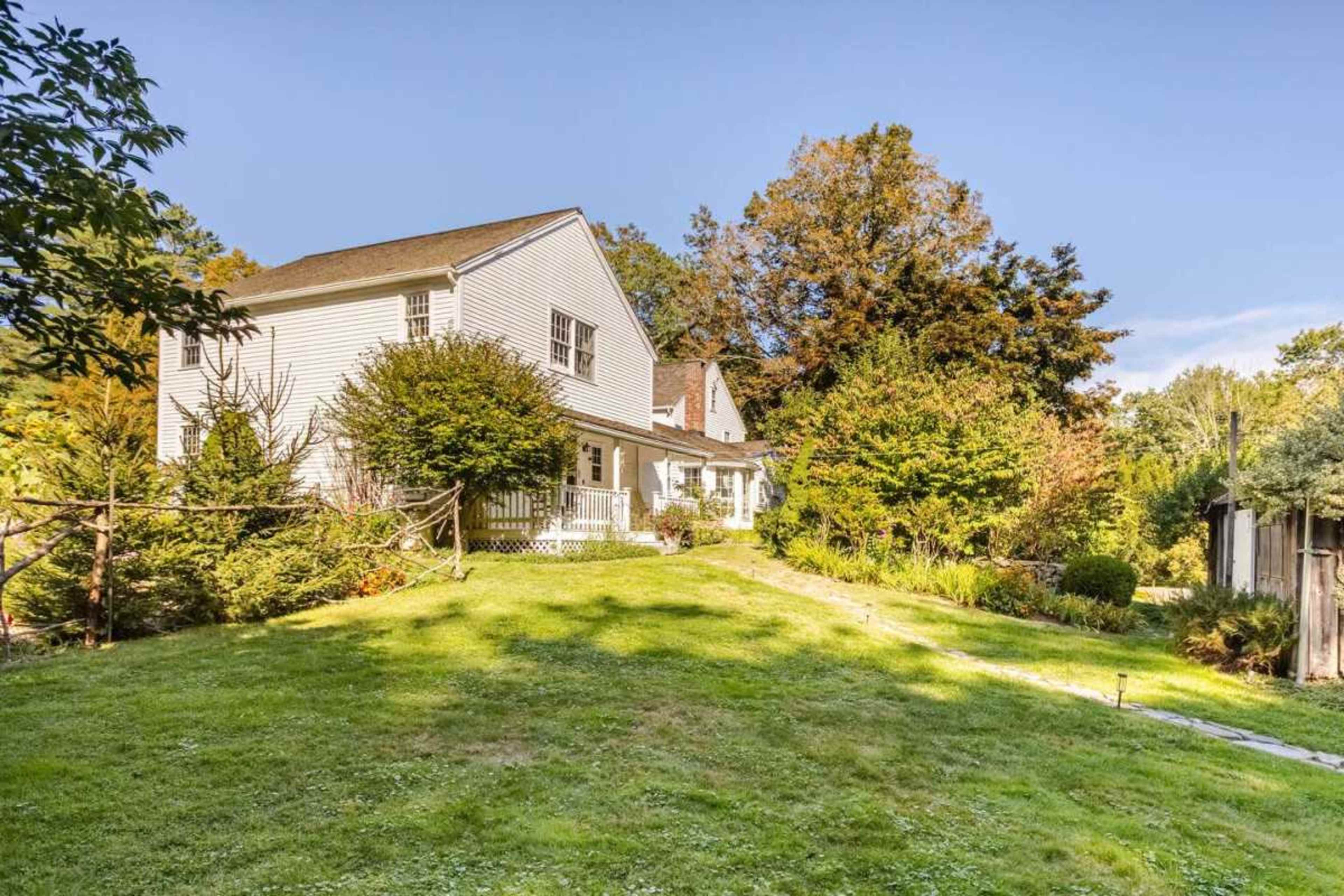 Historic Farmstead with Whimsical Charm Image in Bethlehem, Bethlehem, CT