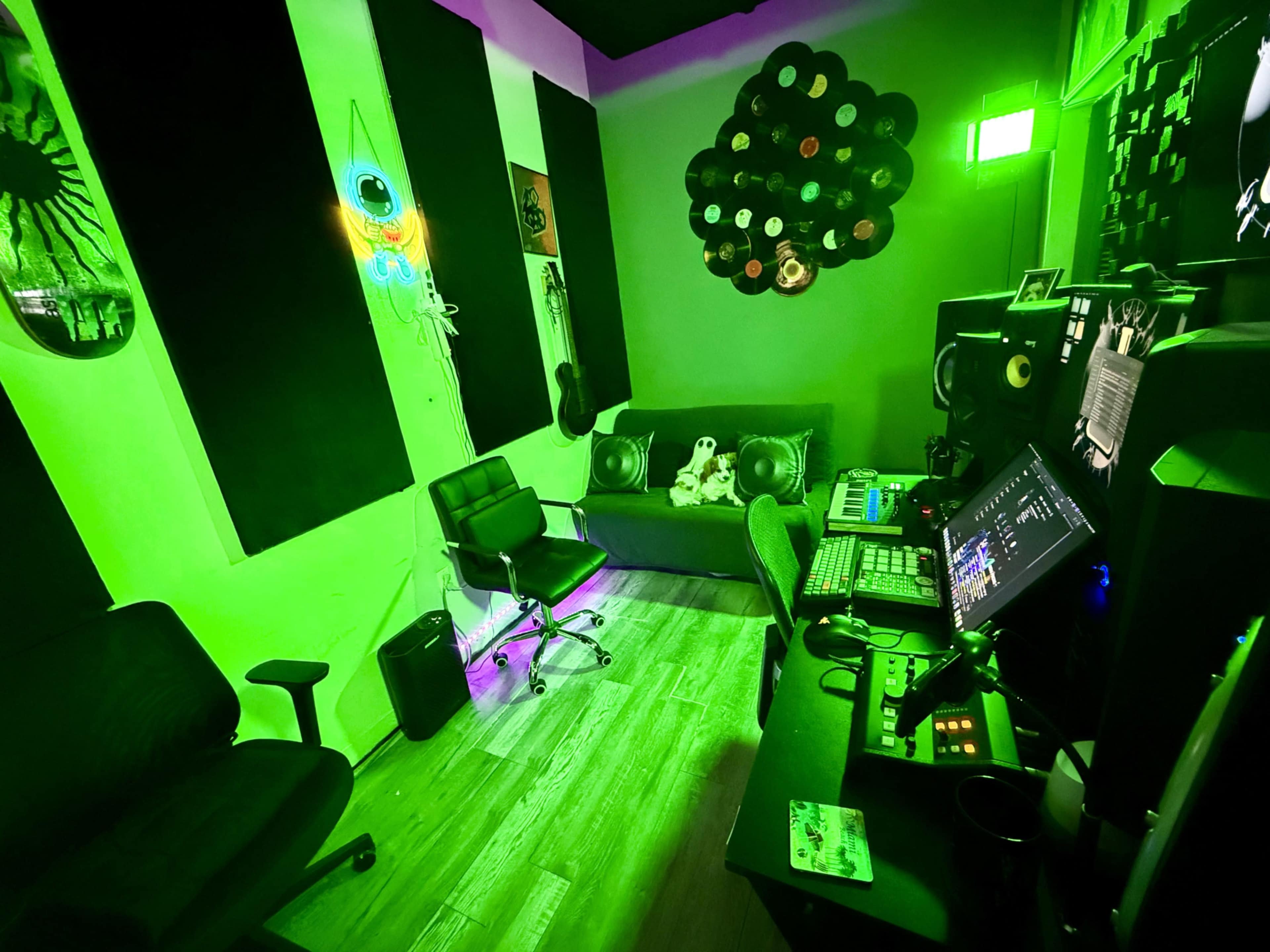 230 labs recording studio Image in East Williamsburg, Brooklyn, NY