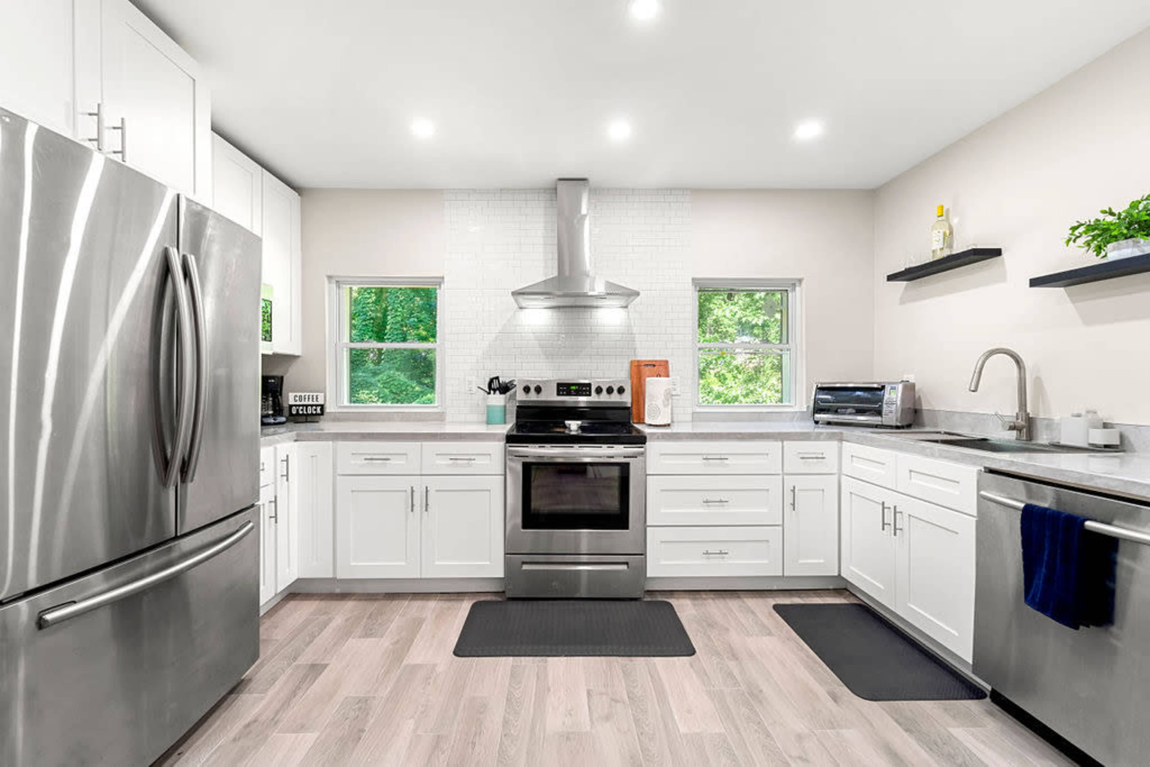 Chic and Cozy Hideway Image in Hunter Hills, Atlanta, GA
