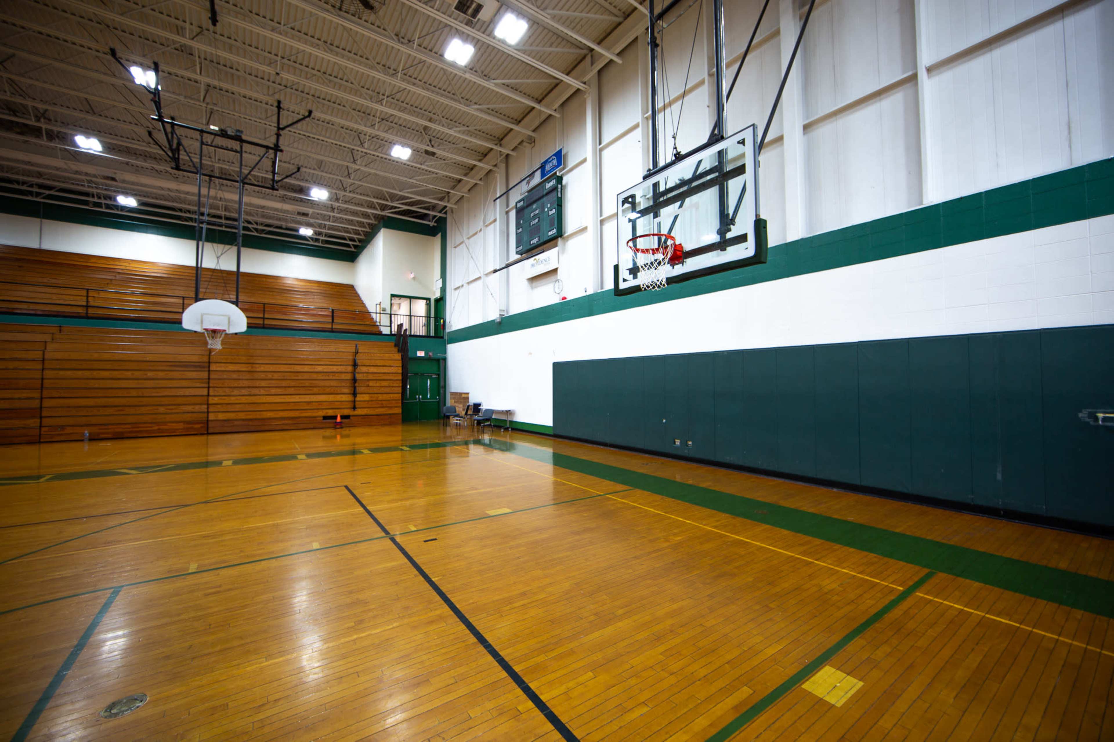 VINTAGE BASKETBALL INDOOR COURT Image in Thornton Township, Lansing, IL