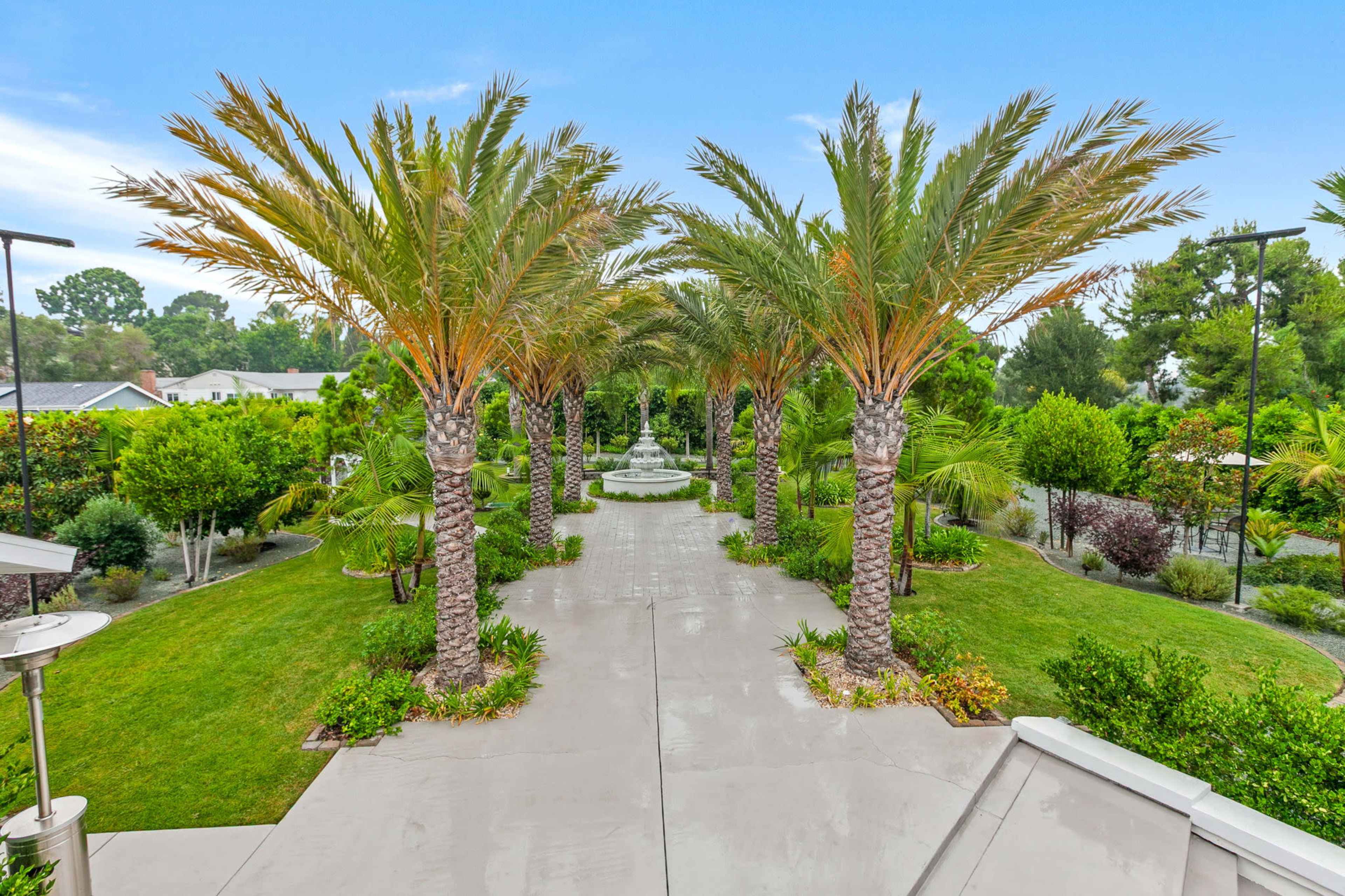 Luxury Villa • Resort Pool  •  $1 Million Outdoor Park • Mt. Helix Image in Casa de Oro-Mount Helix, La Mesa, CA