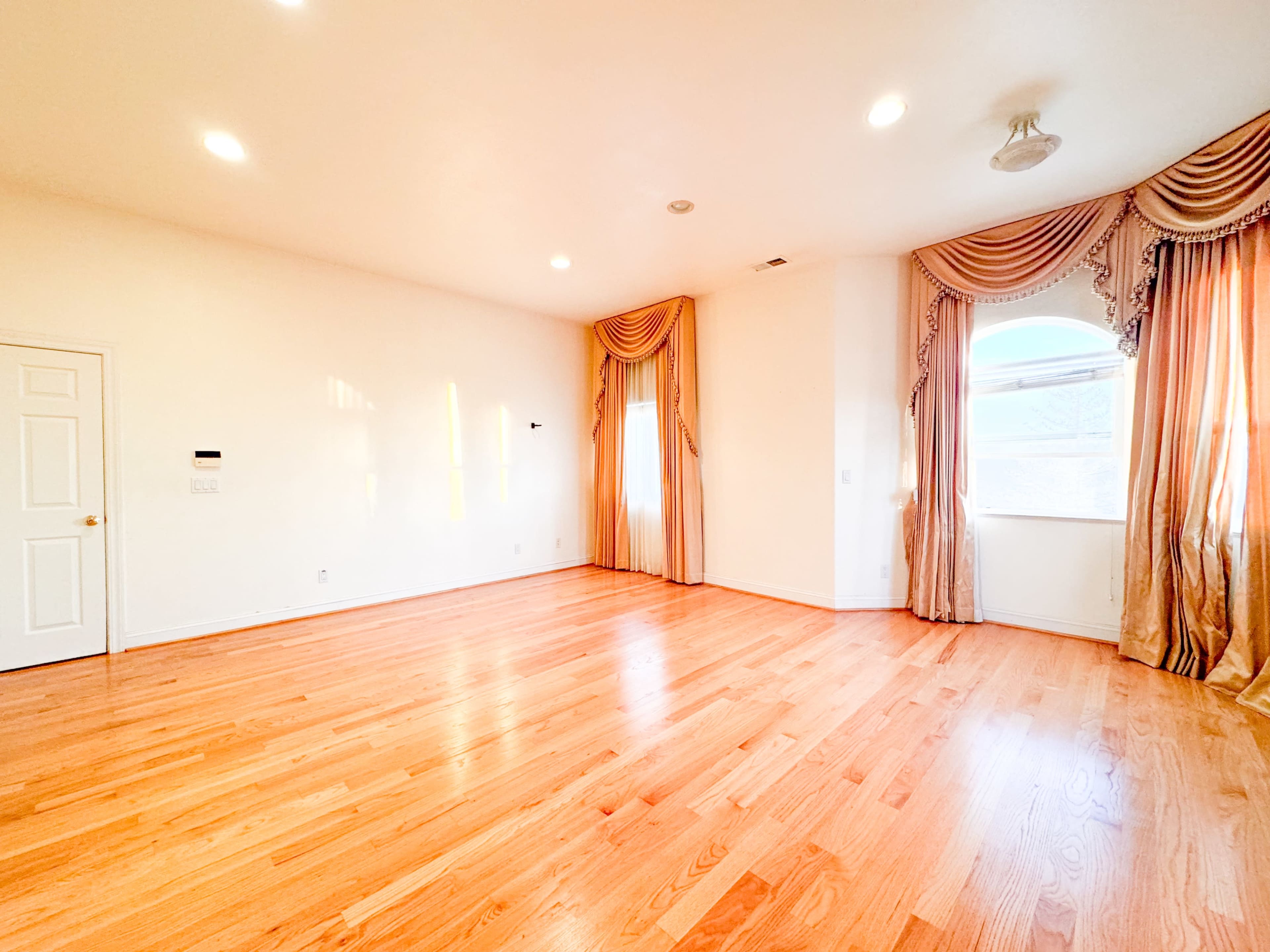 Studio, Large Master Room, City View Image in Berryessa, SAN JOSE, CA