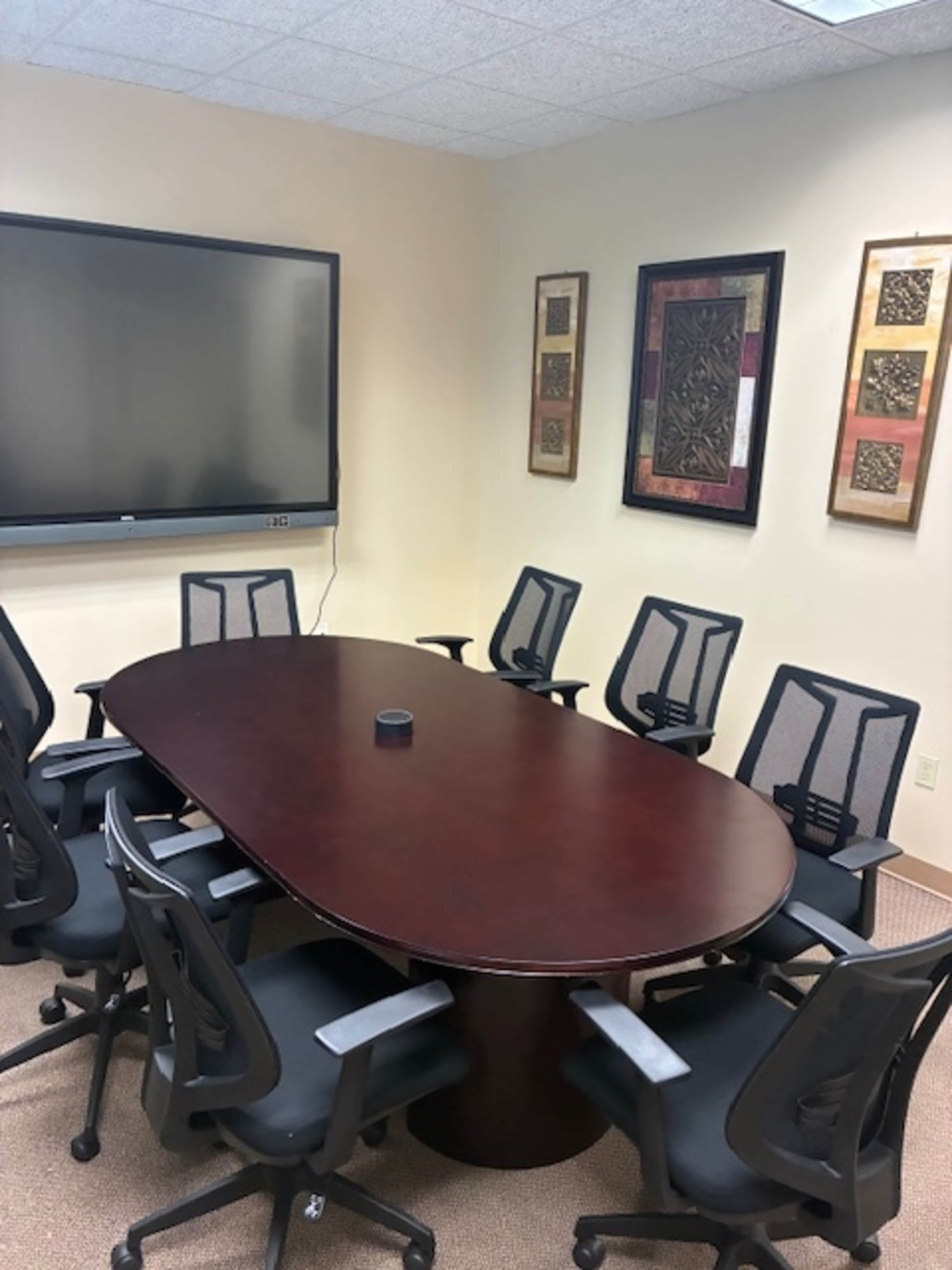 Hobby Area, 10 mins from Downtown Houston,  Modern Style Conference Room and Reception Area Image in Southeast Houston, Houston, TX