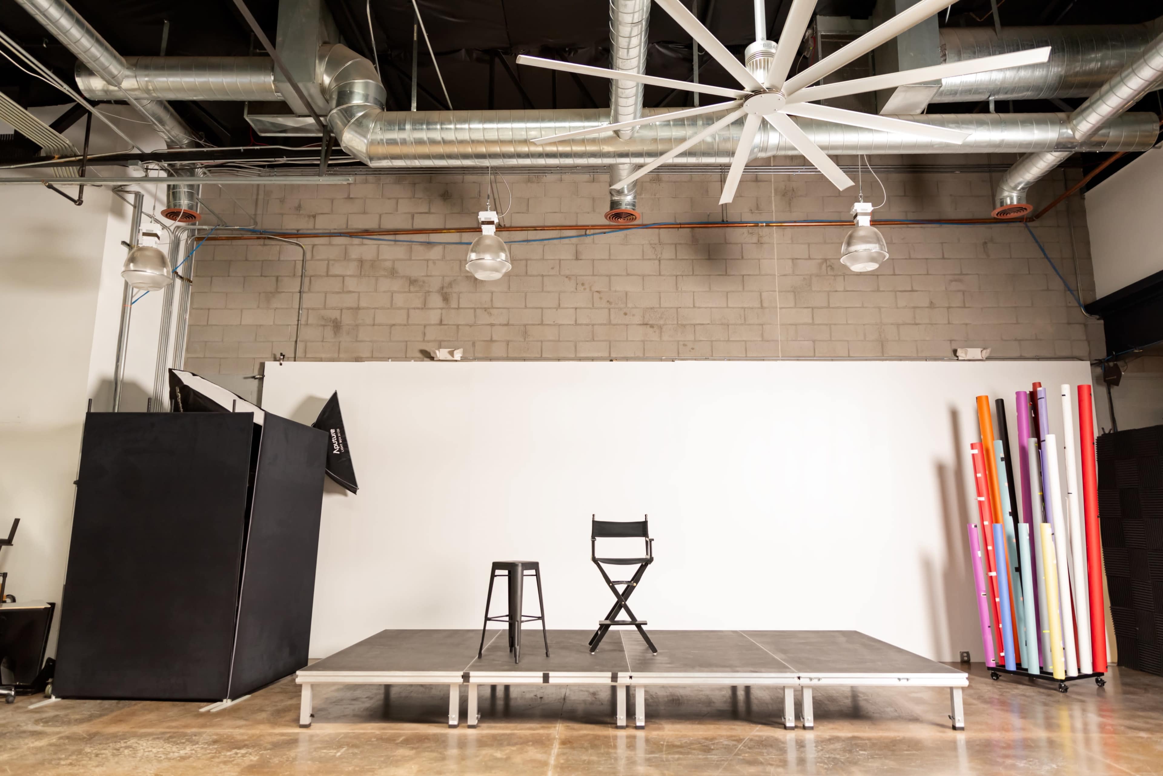 Industrial Scottsdale Photo/Video Space - Podcast studio, commercial space, broadcasting, networking, etc. Image in Scottsdale Ridge, Scottsdale, AZ