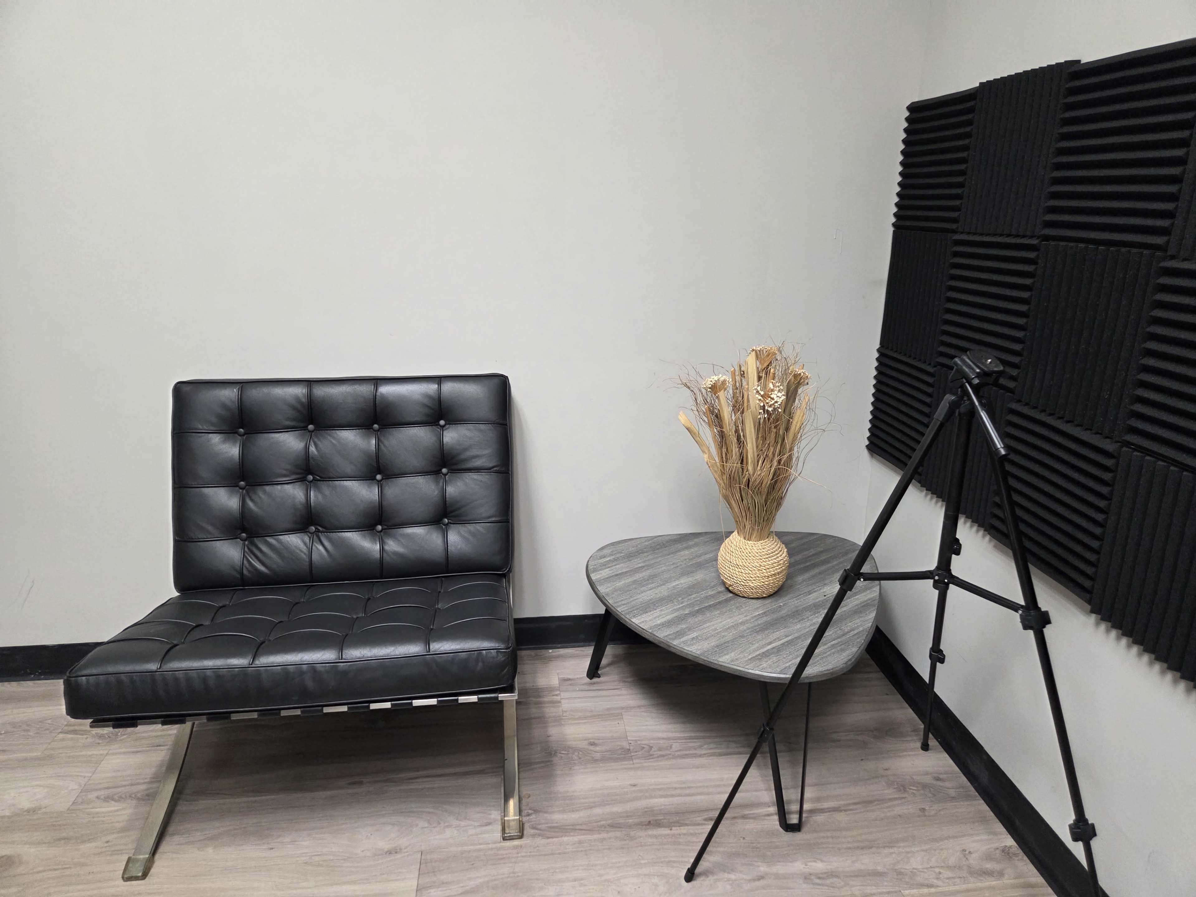 Start Your Podcast Journey & Save! Great Location and FREE Parking! Image in Woodlawn, Woodlawn, OH