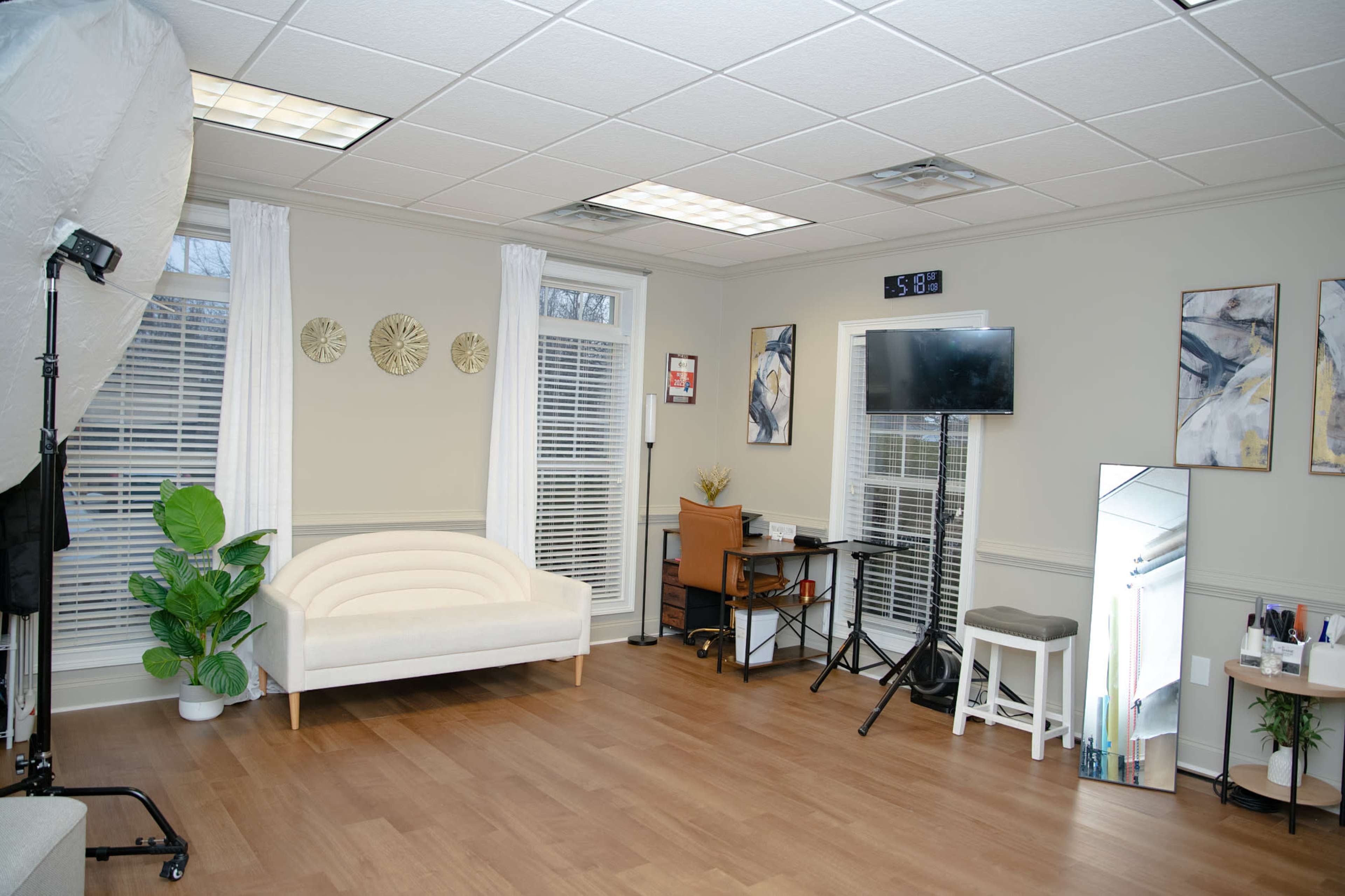 Modern Professional Photography Studio in Conyers Image in Conyers, Conyers, GA