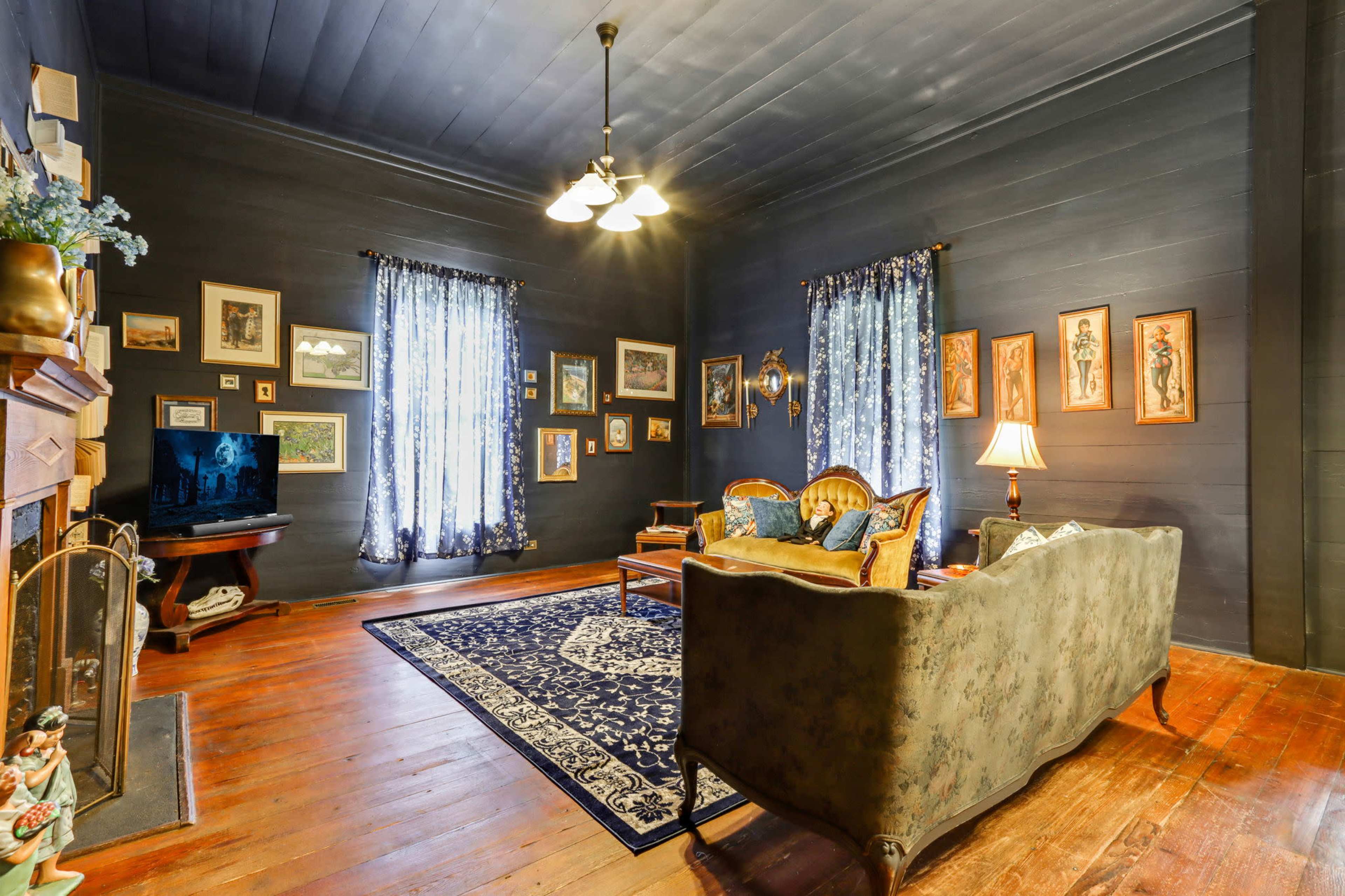 Gothic Revival Cottage Image in , Danielsville, GA