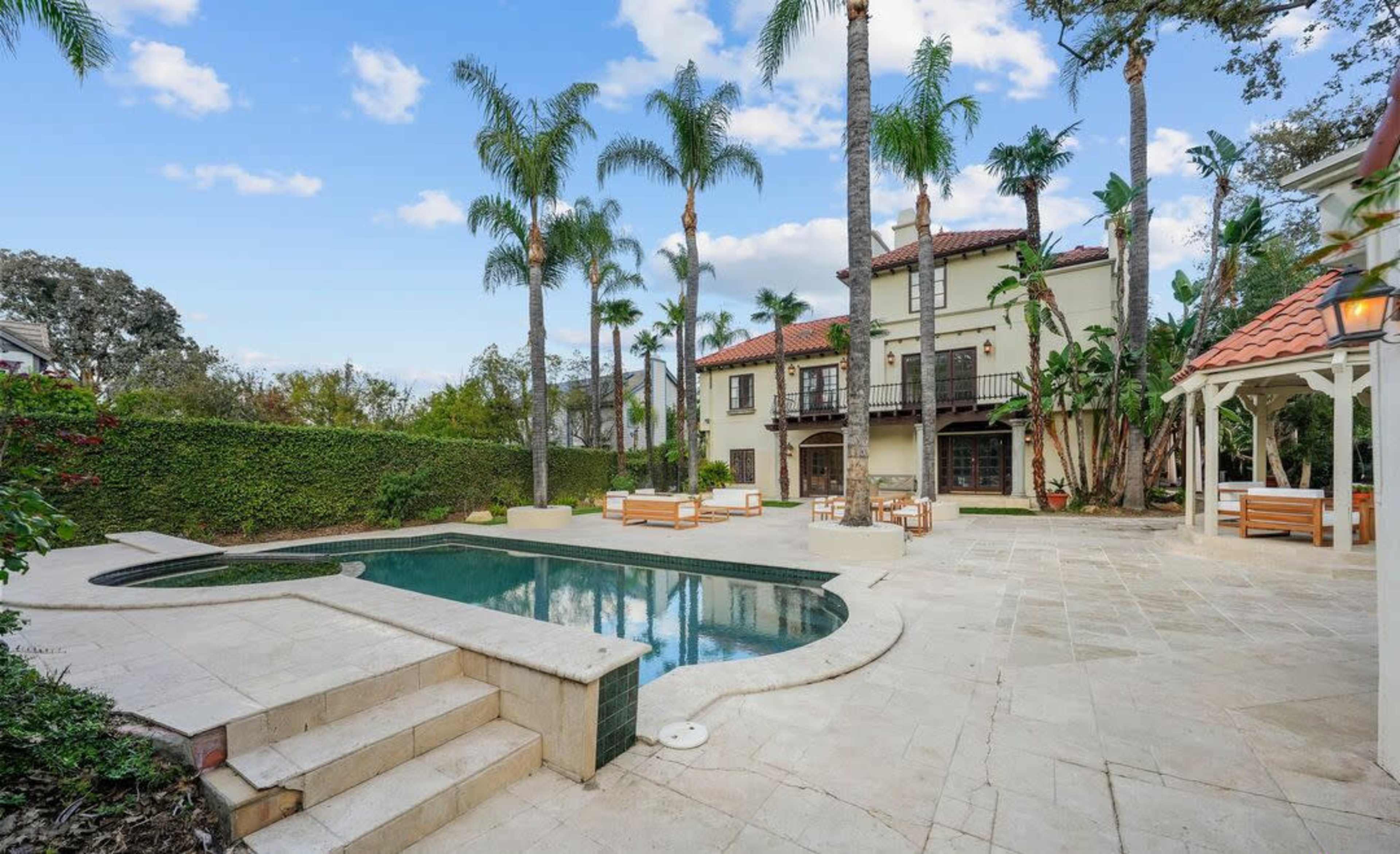 Spanish / Mediterranean Estate - Film and Photo Production Set w/ Large Backyard Image in Encino, Encino, CA