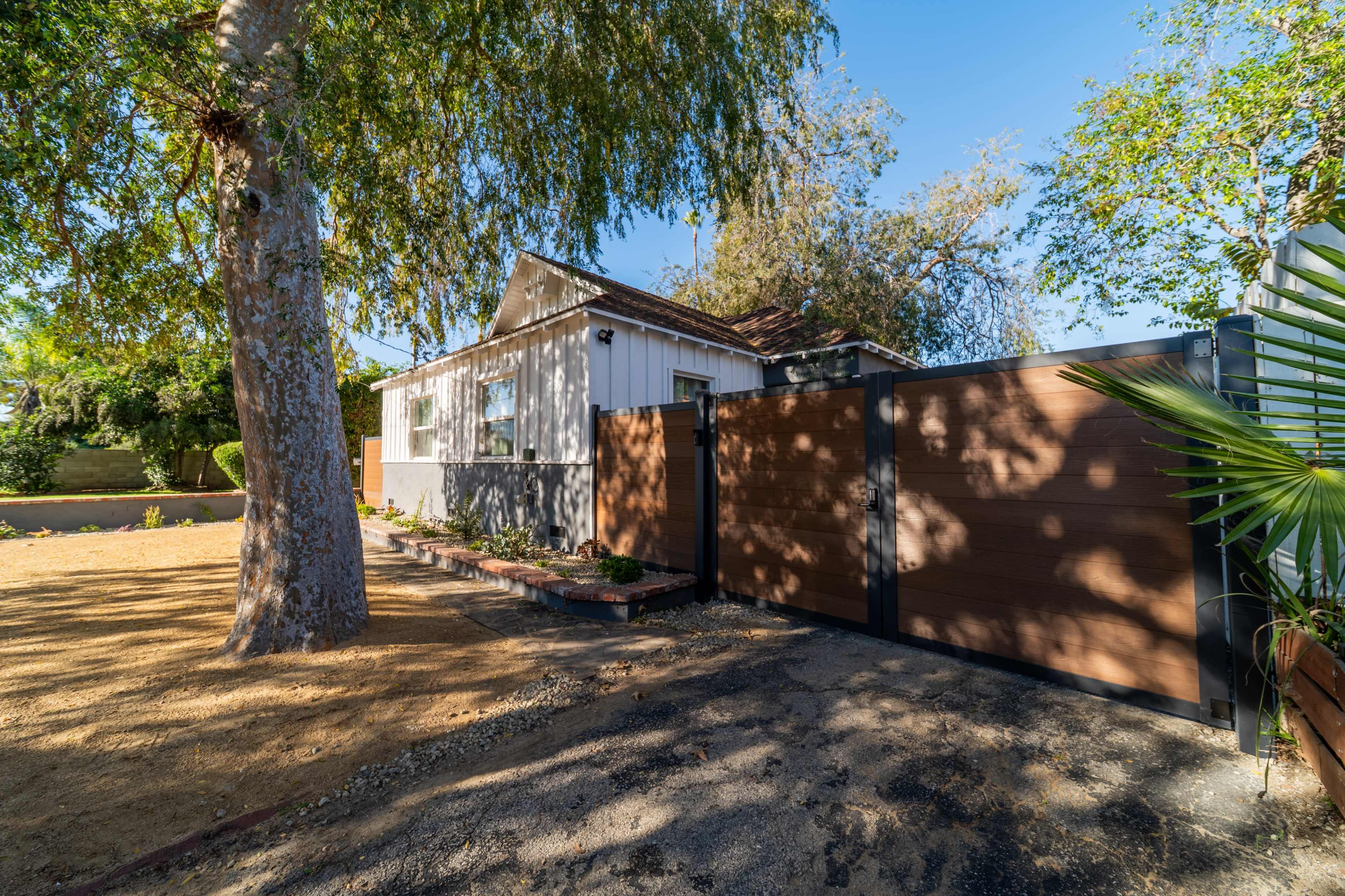 Entire house with studio and big backyard Image in Van Nuys, Van nuys, CA