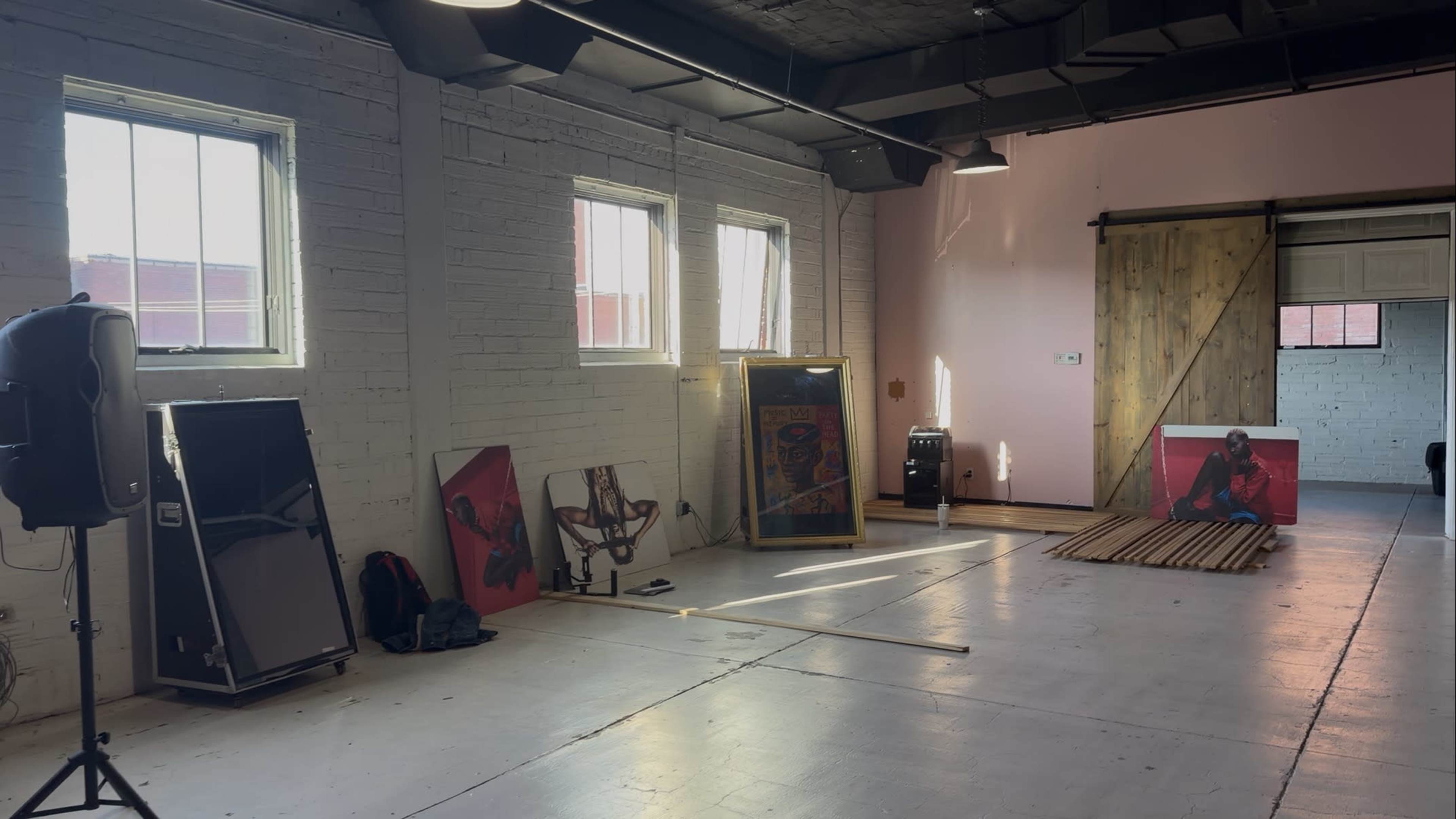 Modern Downtown NY-Style Studio Loft Image in Downtown, Lincoln, NE