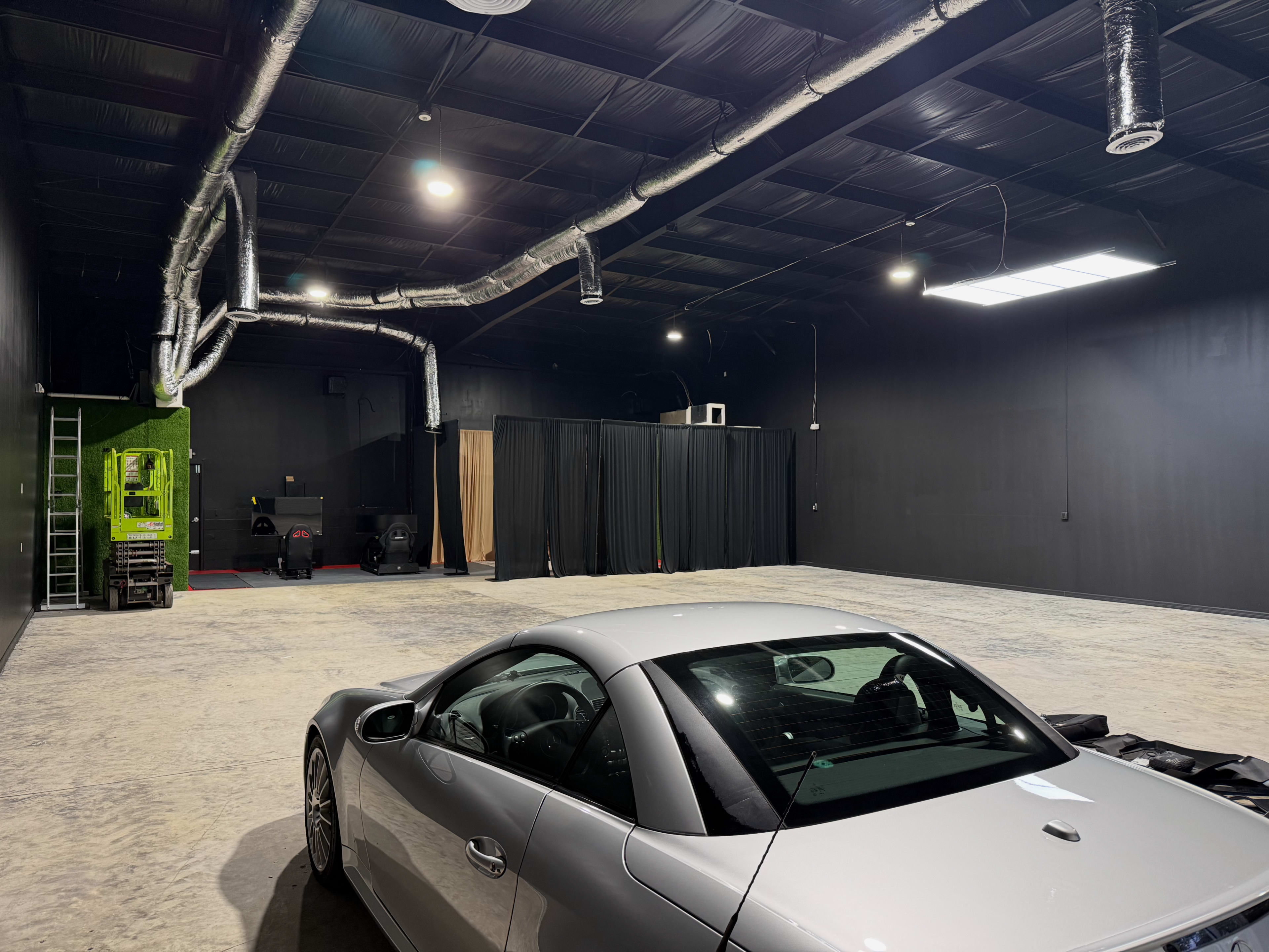 Oversized Studio warehouse Image in St. Cloud, Saint Cloud, FL