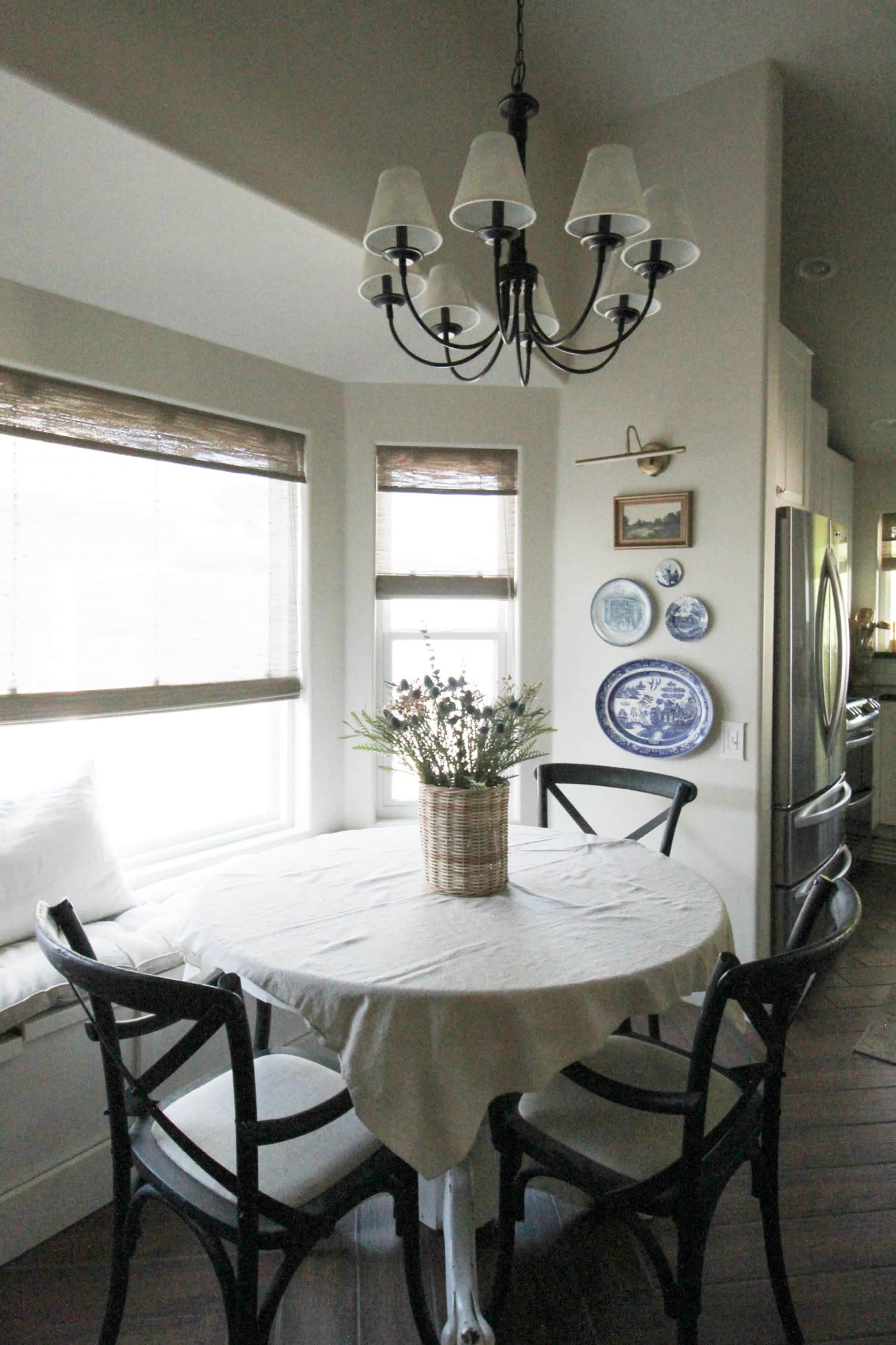 Elegant Open-Concept Home with High-End Traditional Interiors – Ideal for Cooking Shows, Photo Shoots, and Creative Projects Image in Mesa, MESA, AZ