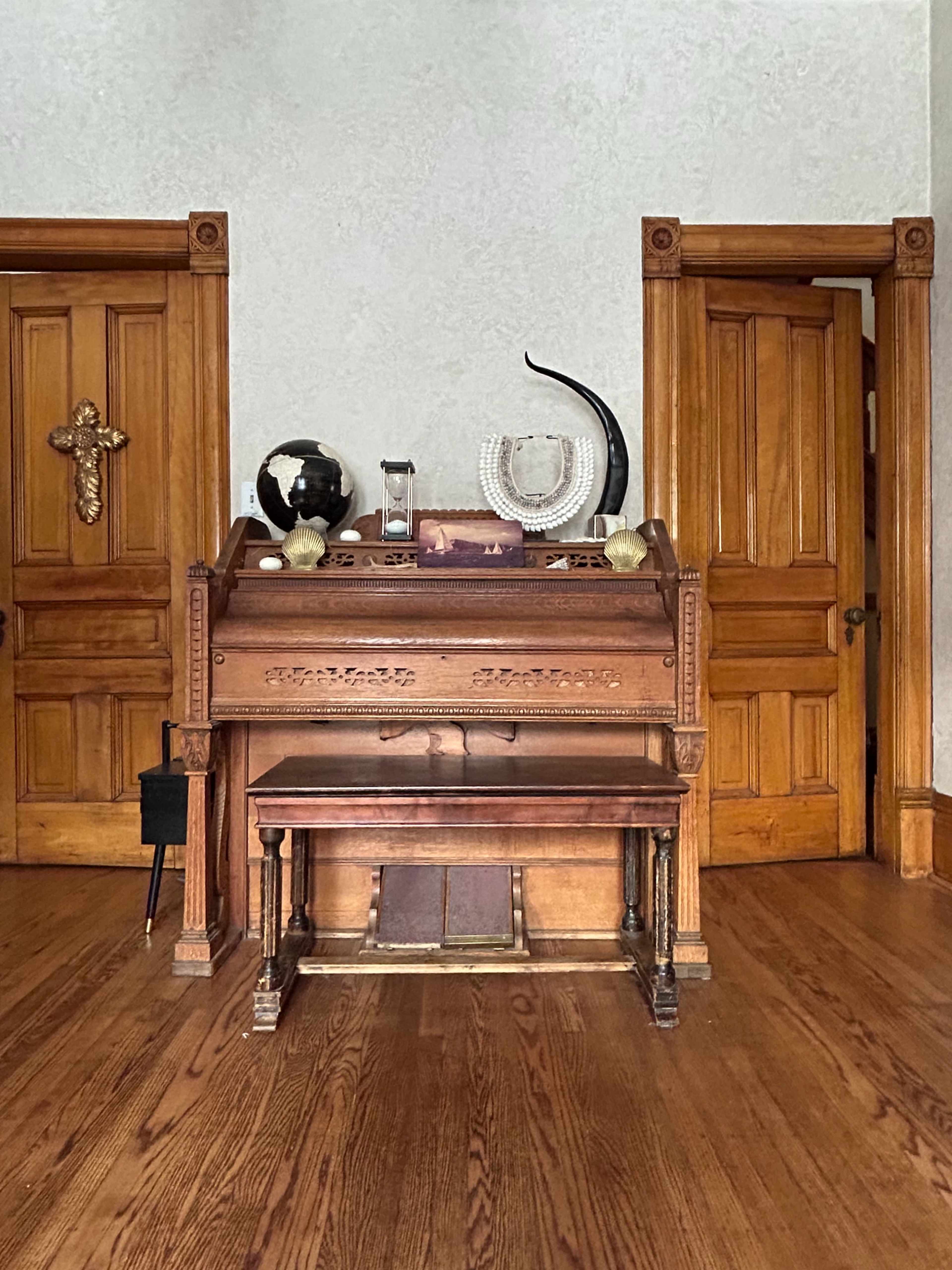 Victorian Coastal Curiosities Atelier Image in Phillips, MINNEAPOLIS, MN