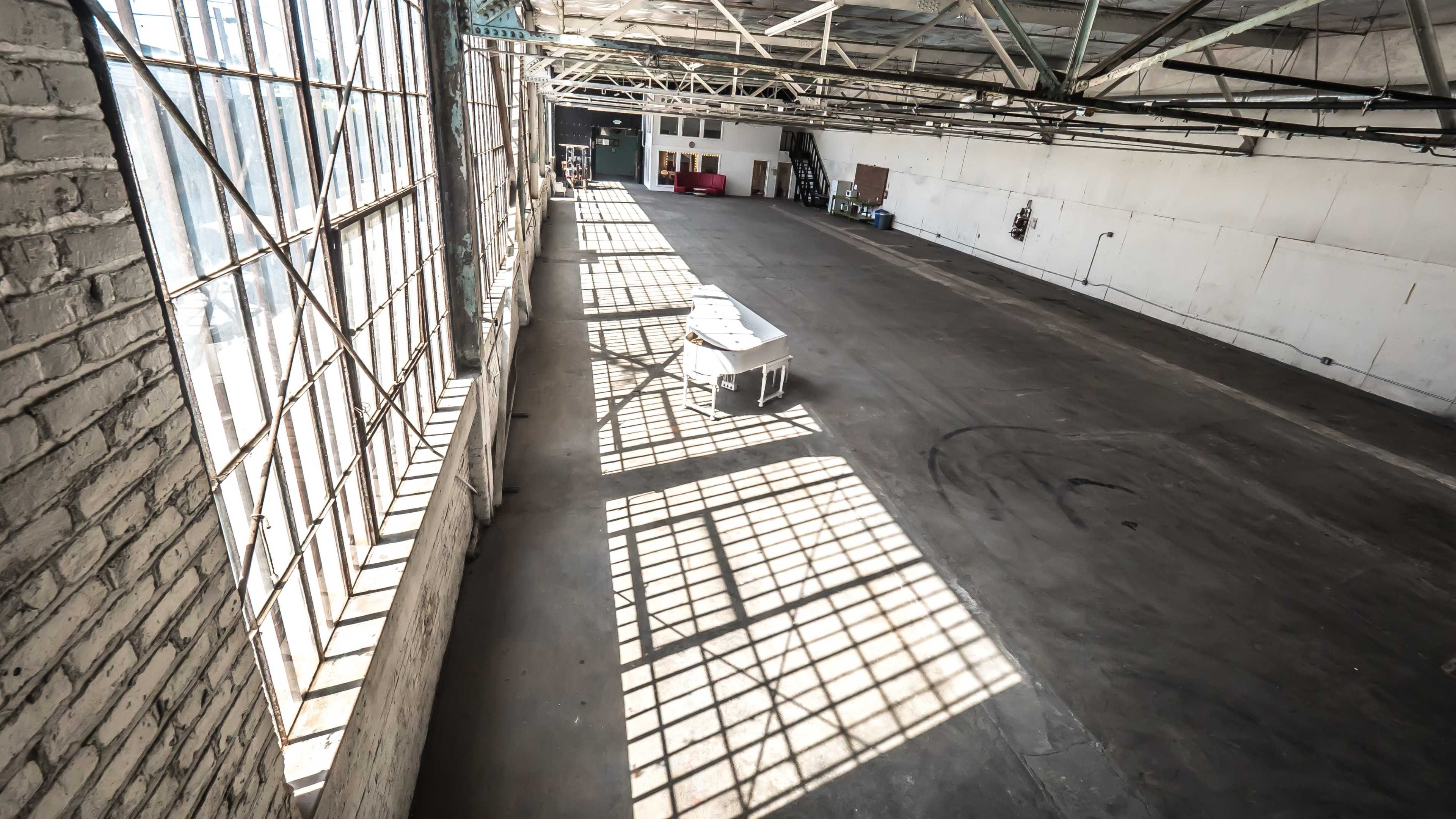 Daylight Brick Warehouse Studio in LA Image in South Los Angeles, Los Angeles, CA