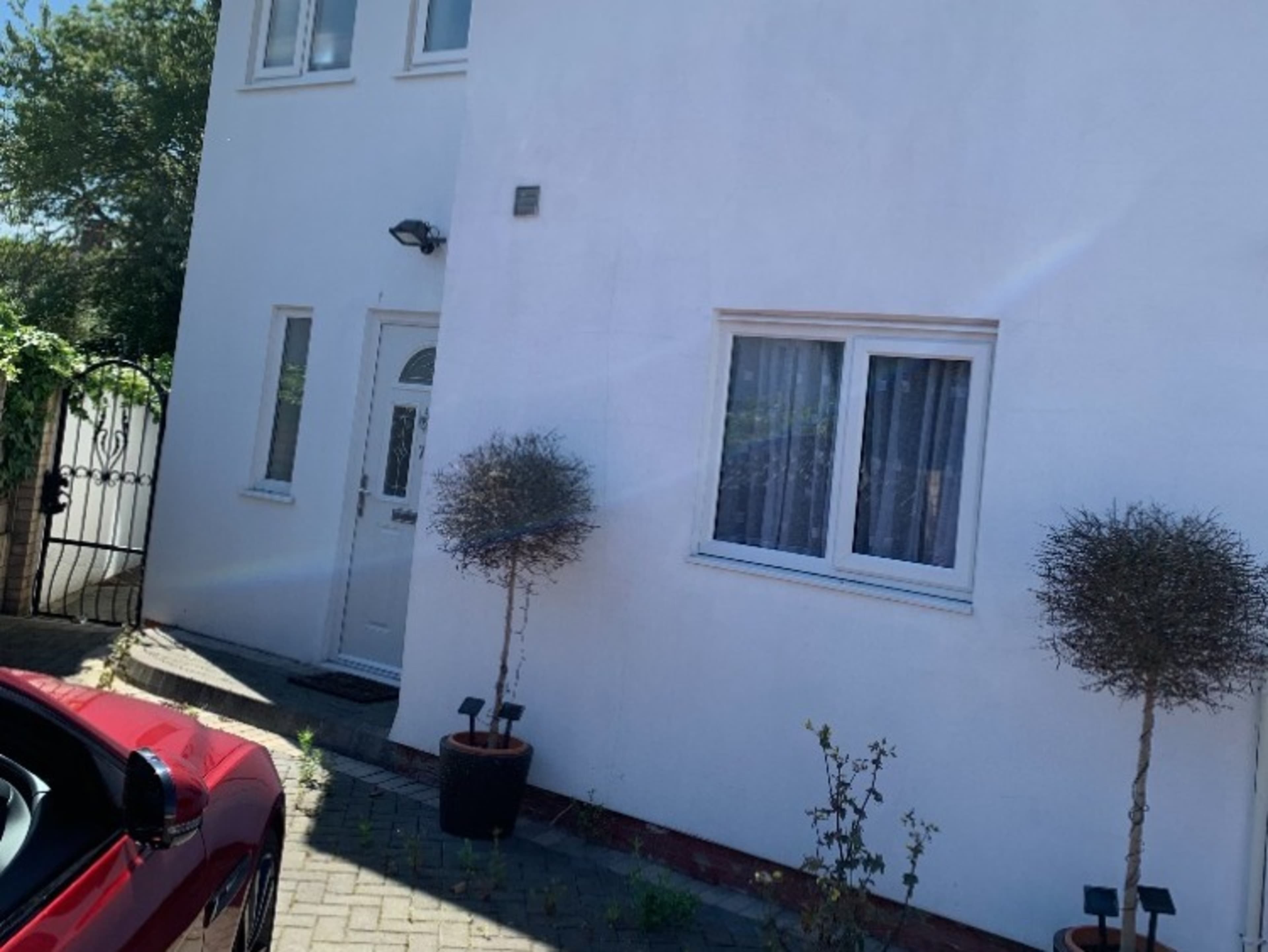 Full use of house with no one on premise