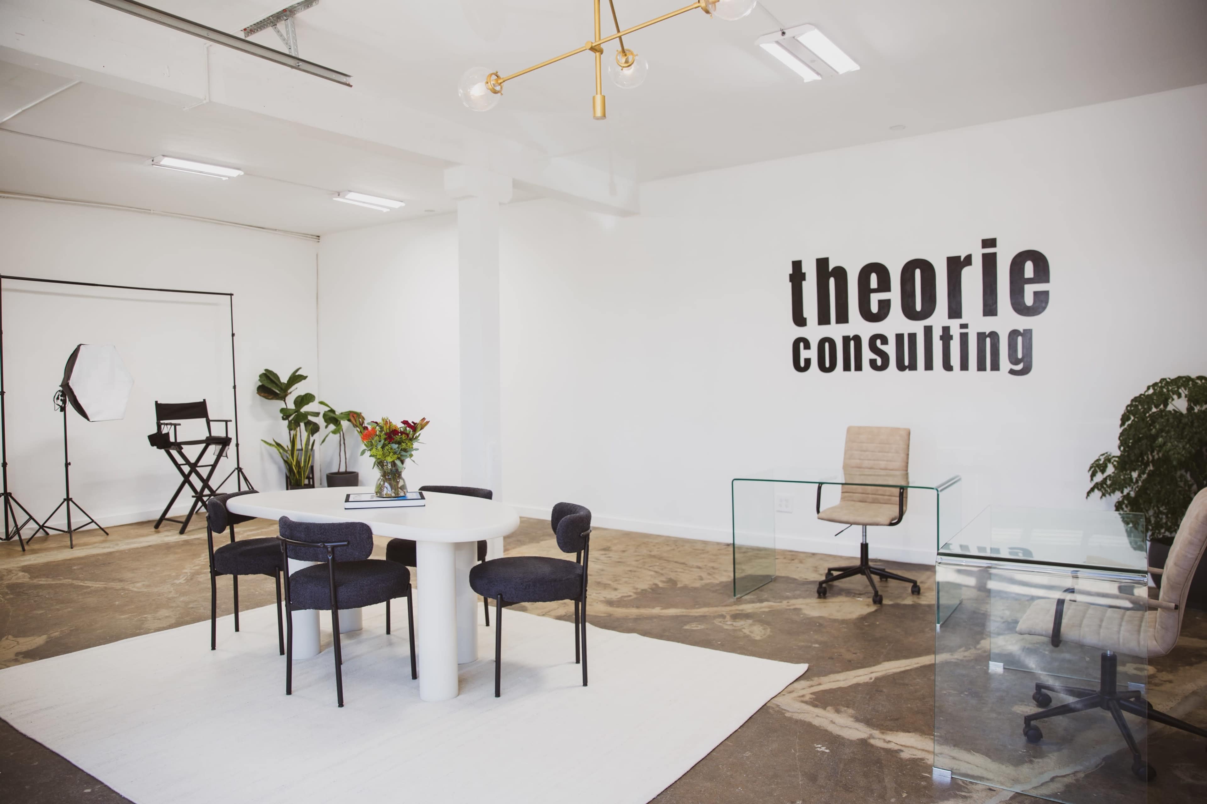 Industrial-Chic Workspace in Normal Heights with Natural Light, Ideal for Meetings & Photoshoots Image in Mid-City, San Diego, CA