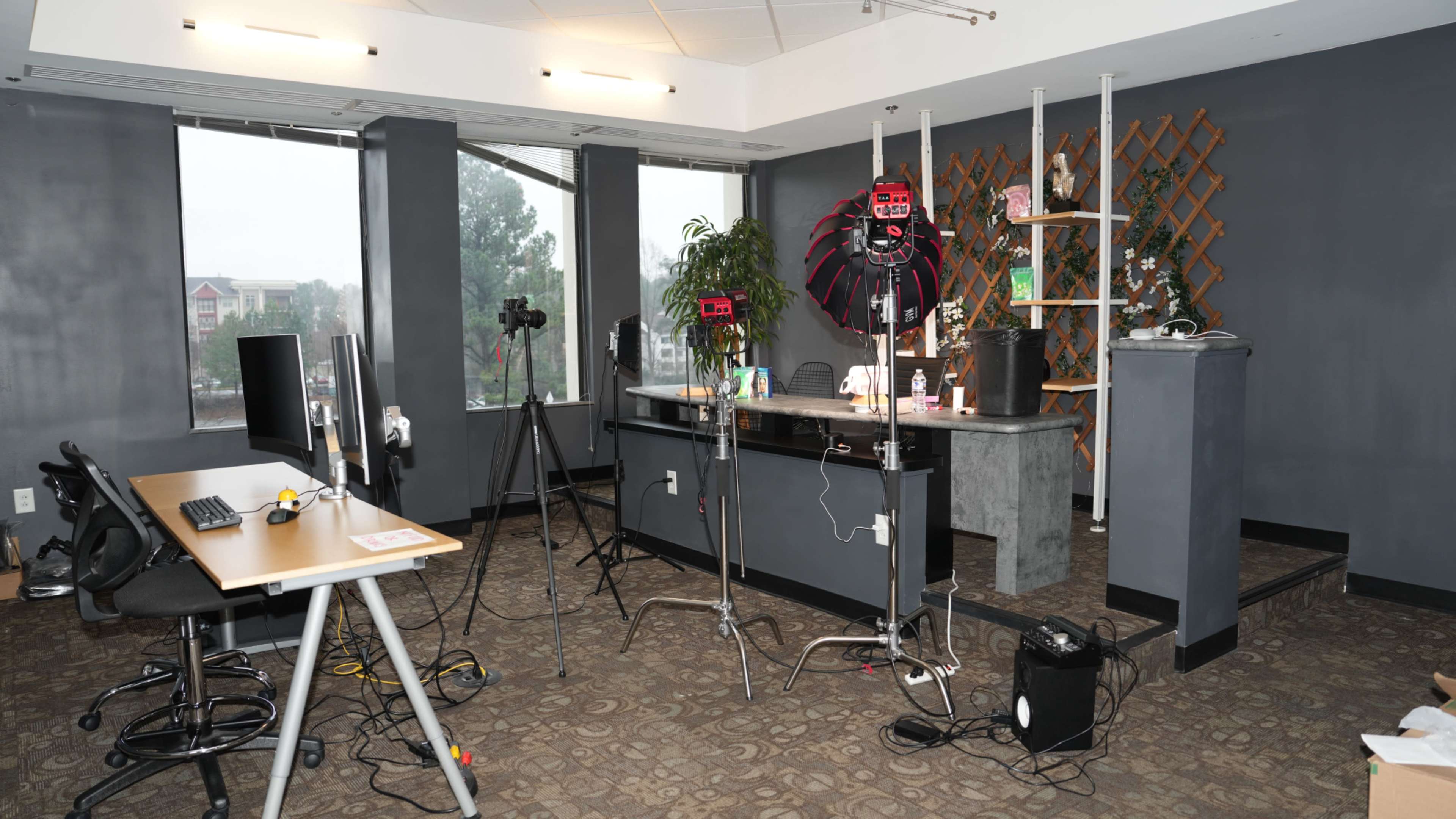 Professional Atlanta Video & Photo Studio with Lighting, Livestream Setups & Flexible Workspace Image in Brookhaven, brookhaven, GA