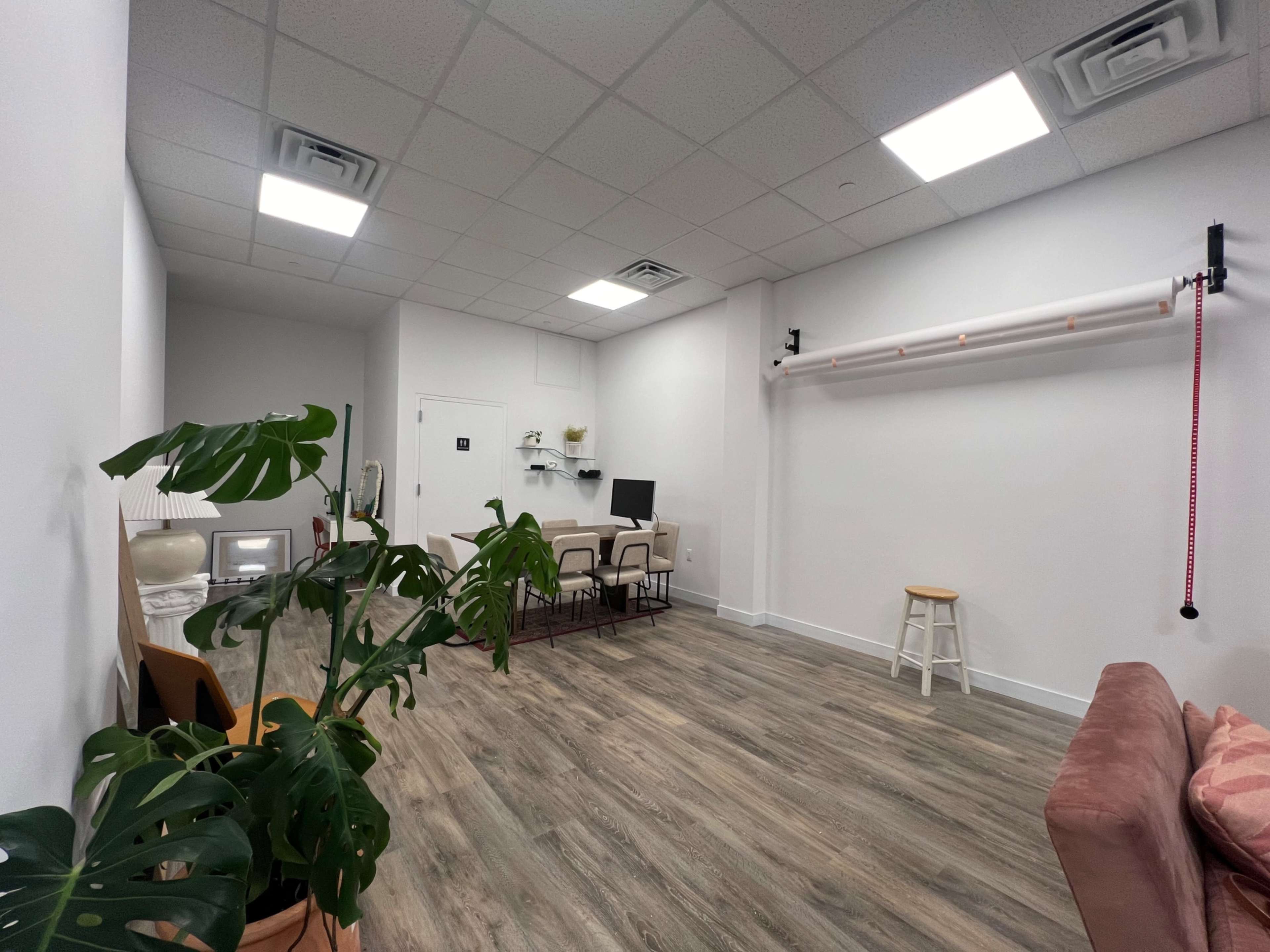 Staten Island Beautiful Natural Light Studio Image in Tottenville, Staten Island, NY