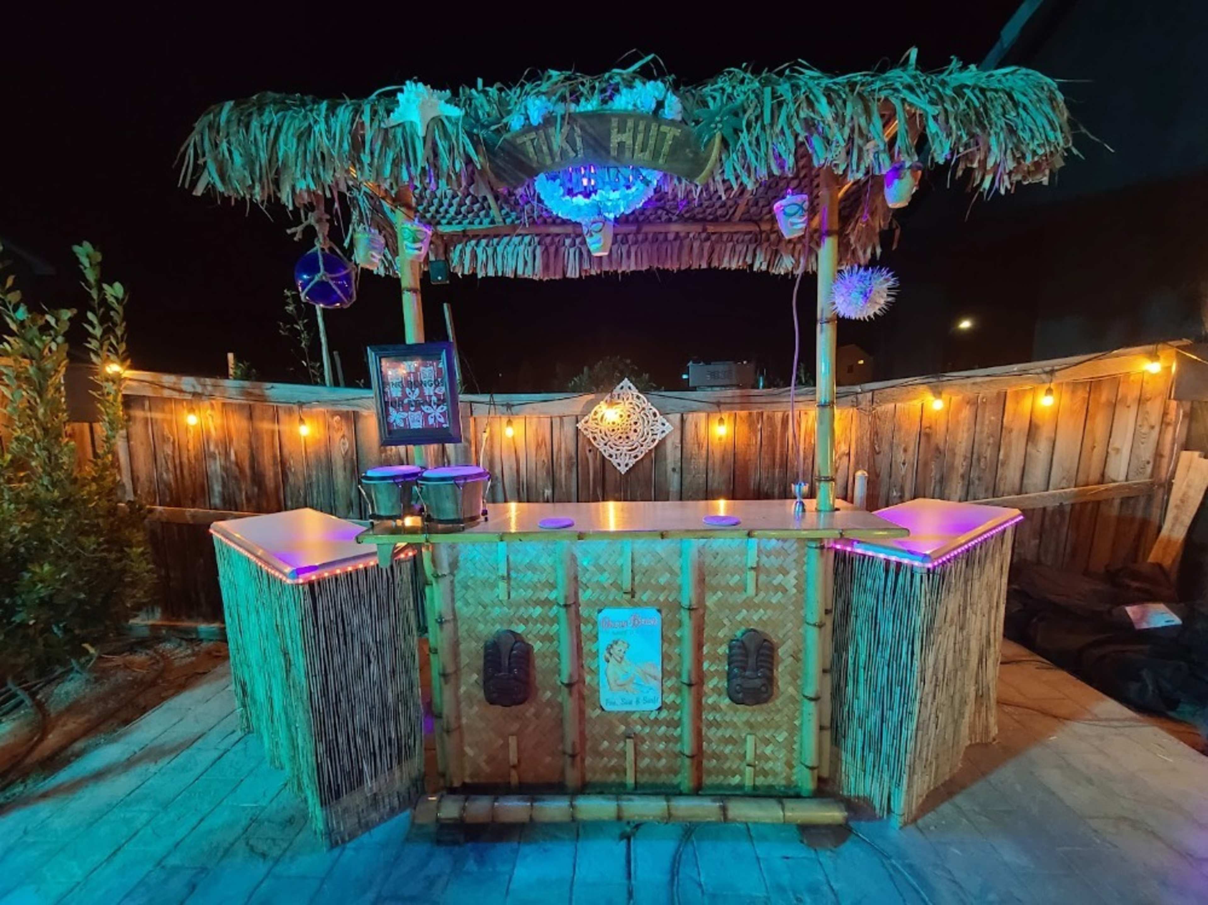 Tiki bar