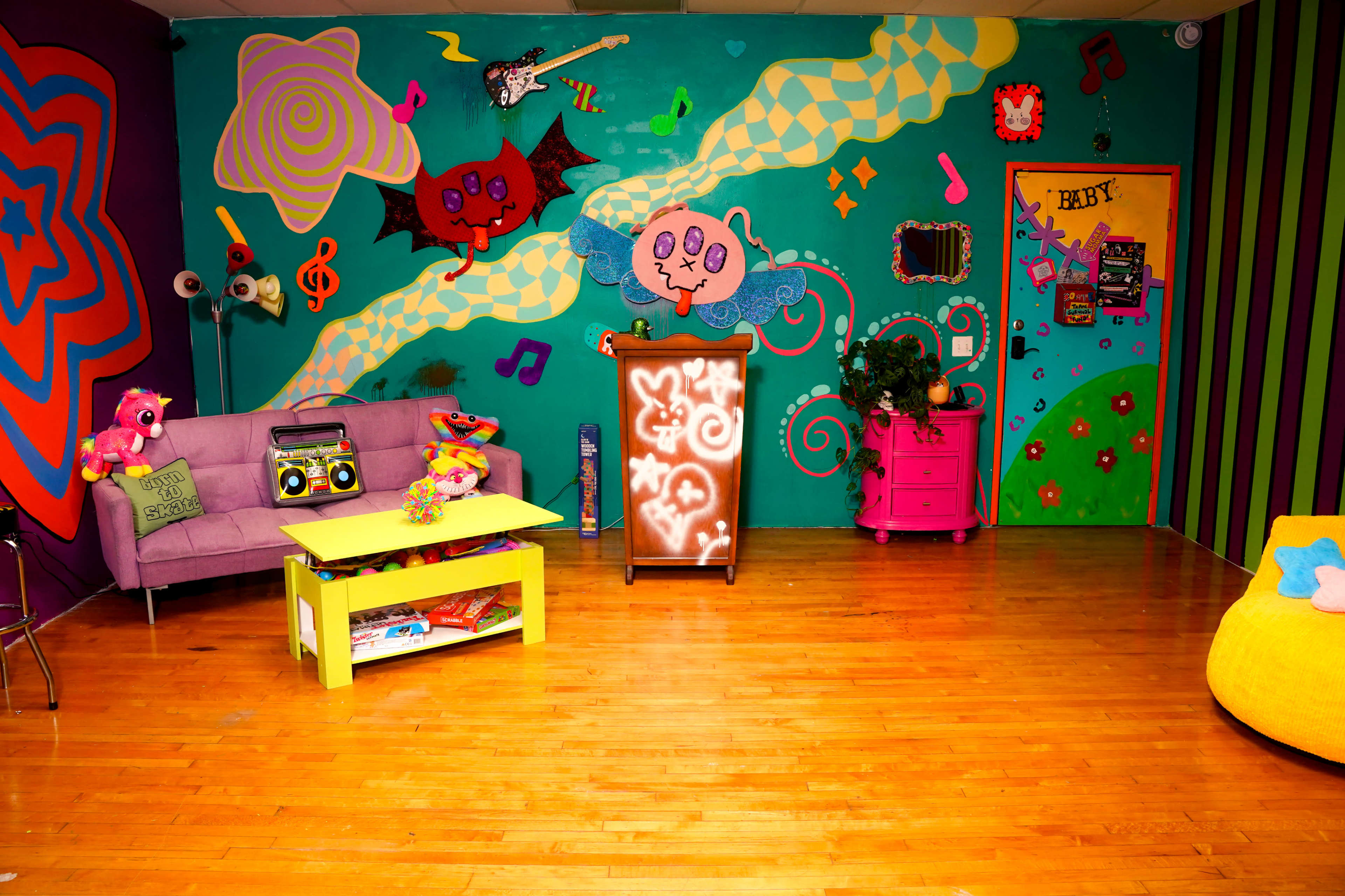 Colorful super awesome cool room with murals and games!! :D Image in Inglewood, inglewood, CA
