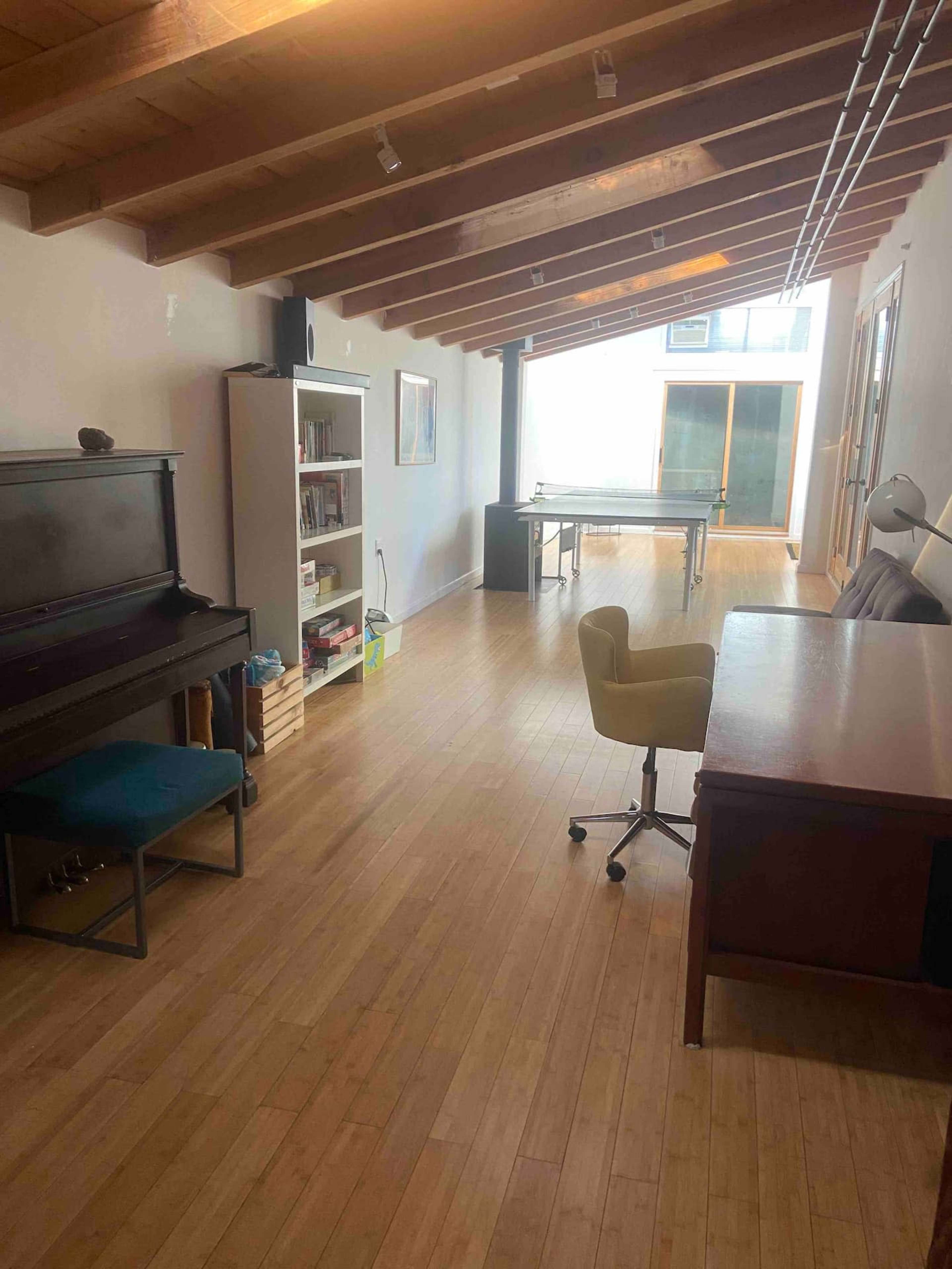 Mountain Deck House Image in Topanga, Topanga, CA