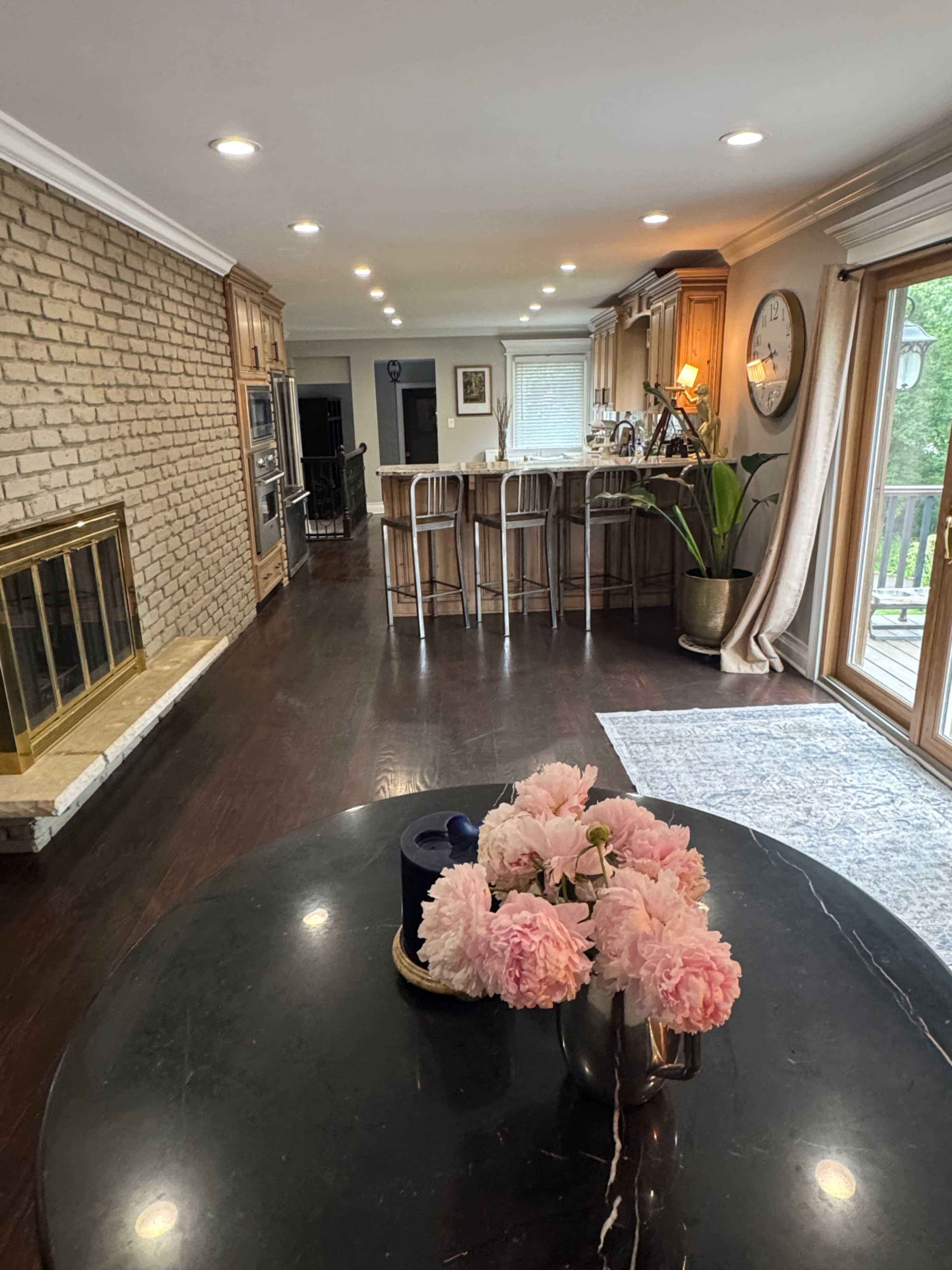 Contemporary Classic Mansion on wooded estate and private lake Image in Homer Township, Homer Glen, IL