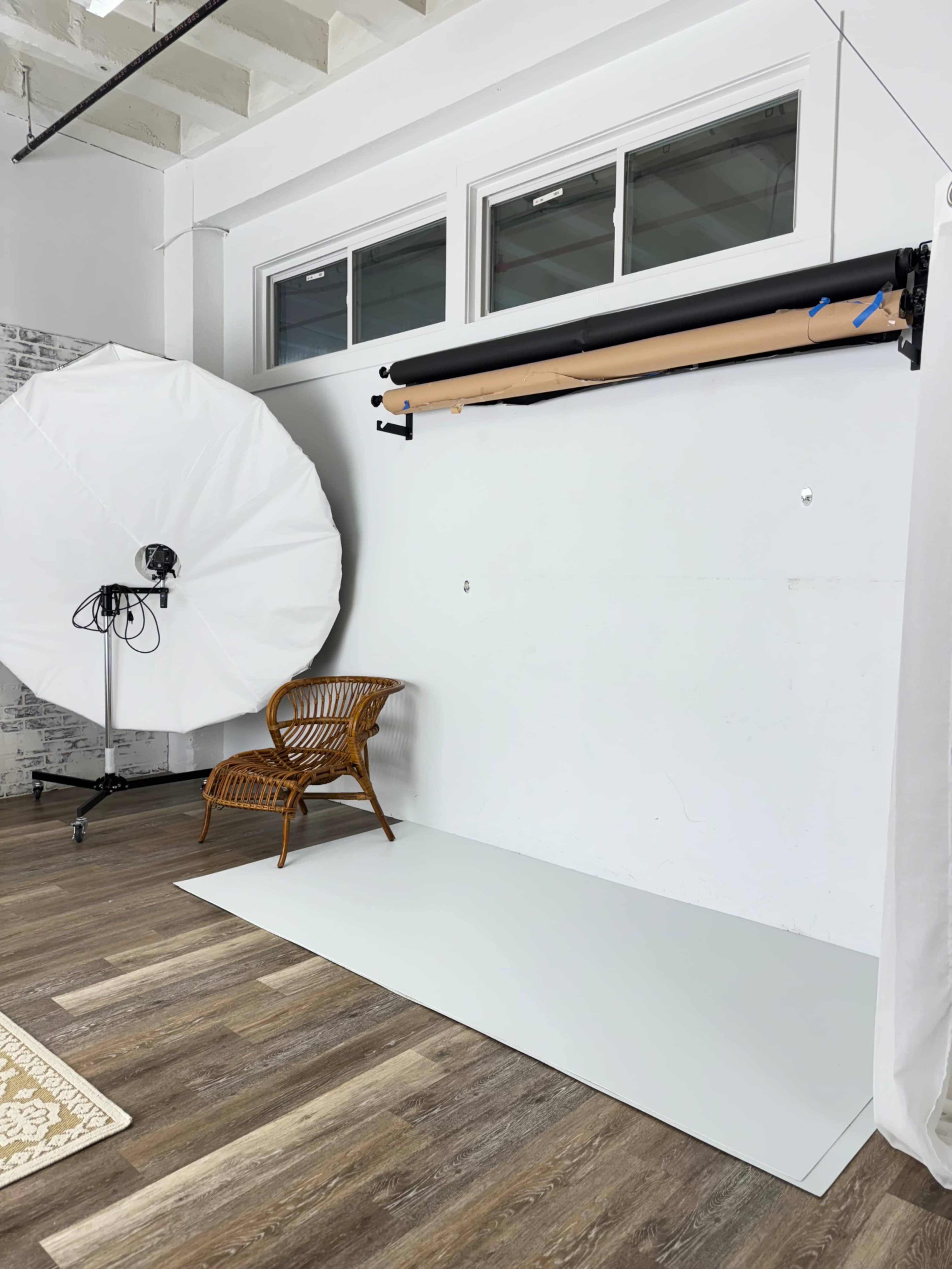 Conveniently located Industrial Studio featuring adjustable Light Wall! Image in Point Breeze North, Pittsburgh, PA