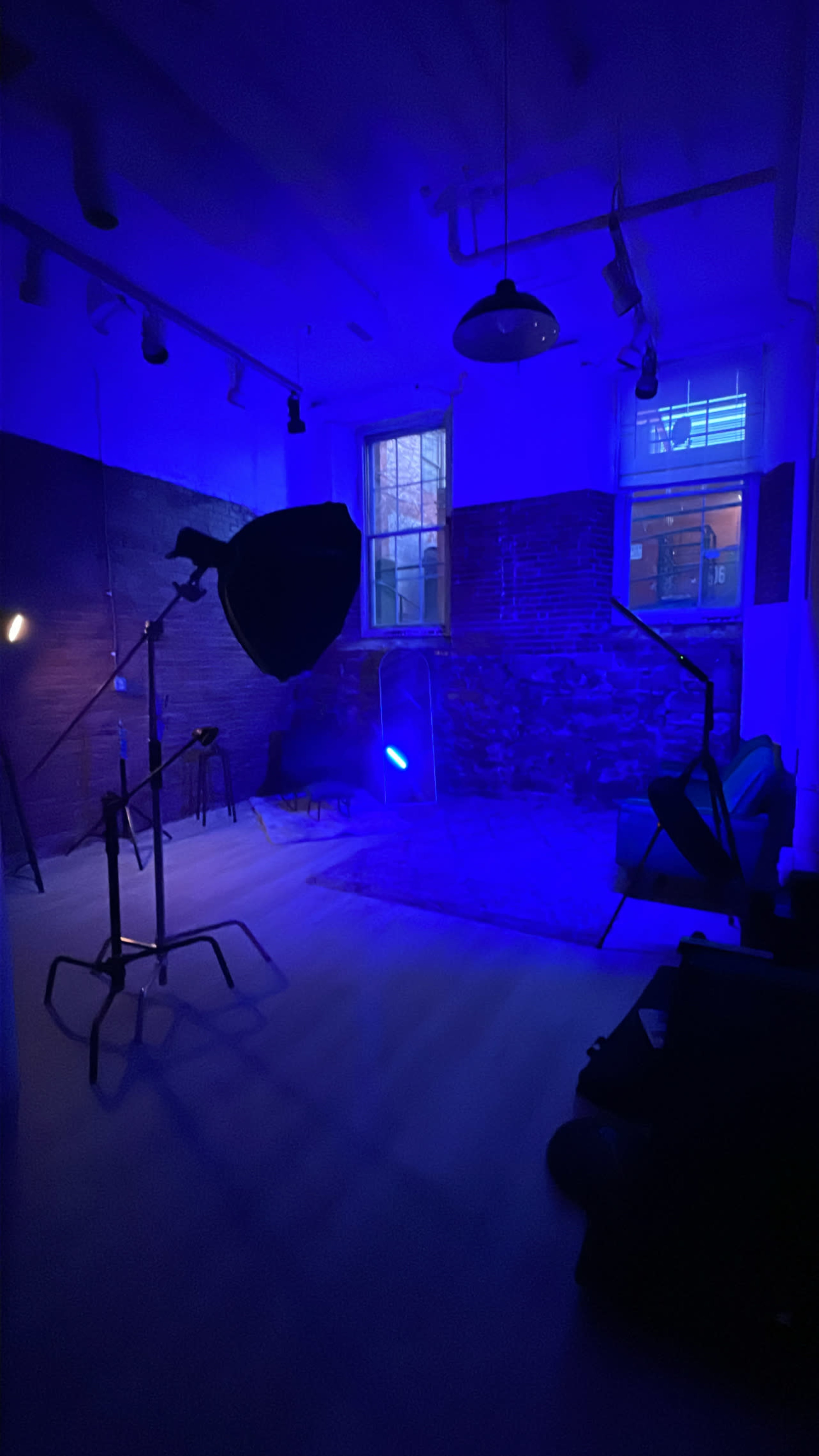 Downtown loft vibes with nice natural light Image in Burlington, Burlington, VT