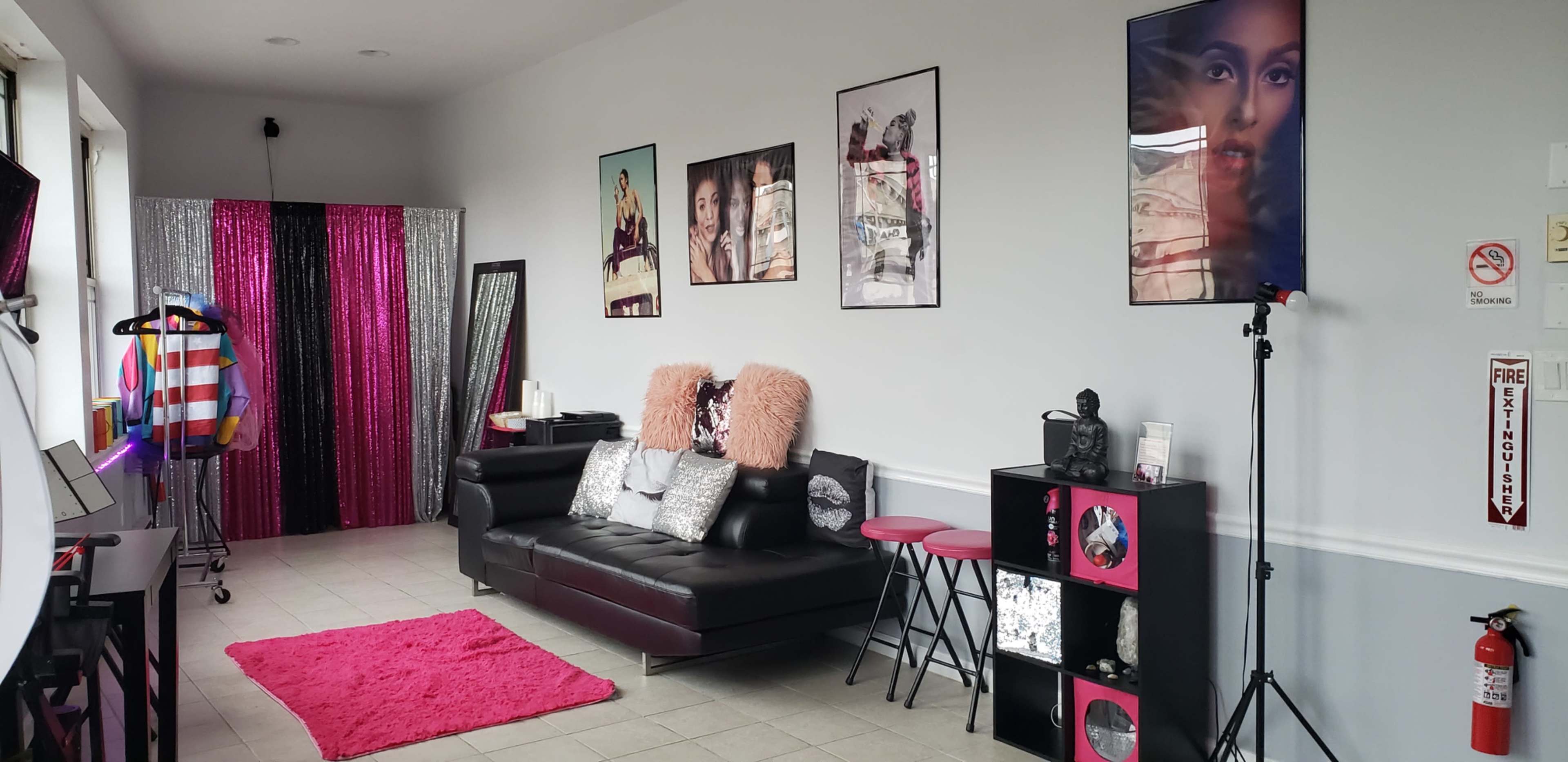 Cozy Chic Freeport Studio: NYC Vibes in Long Island Image in Hempstead, Freeport, NY