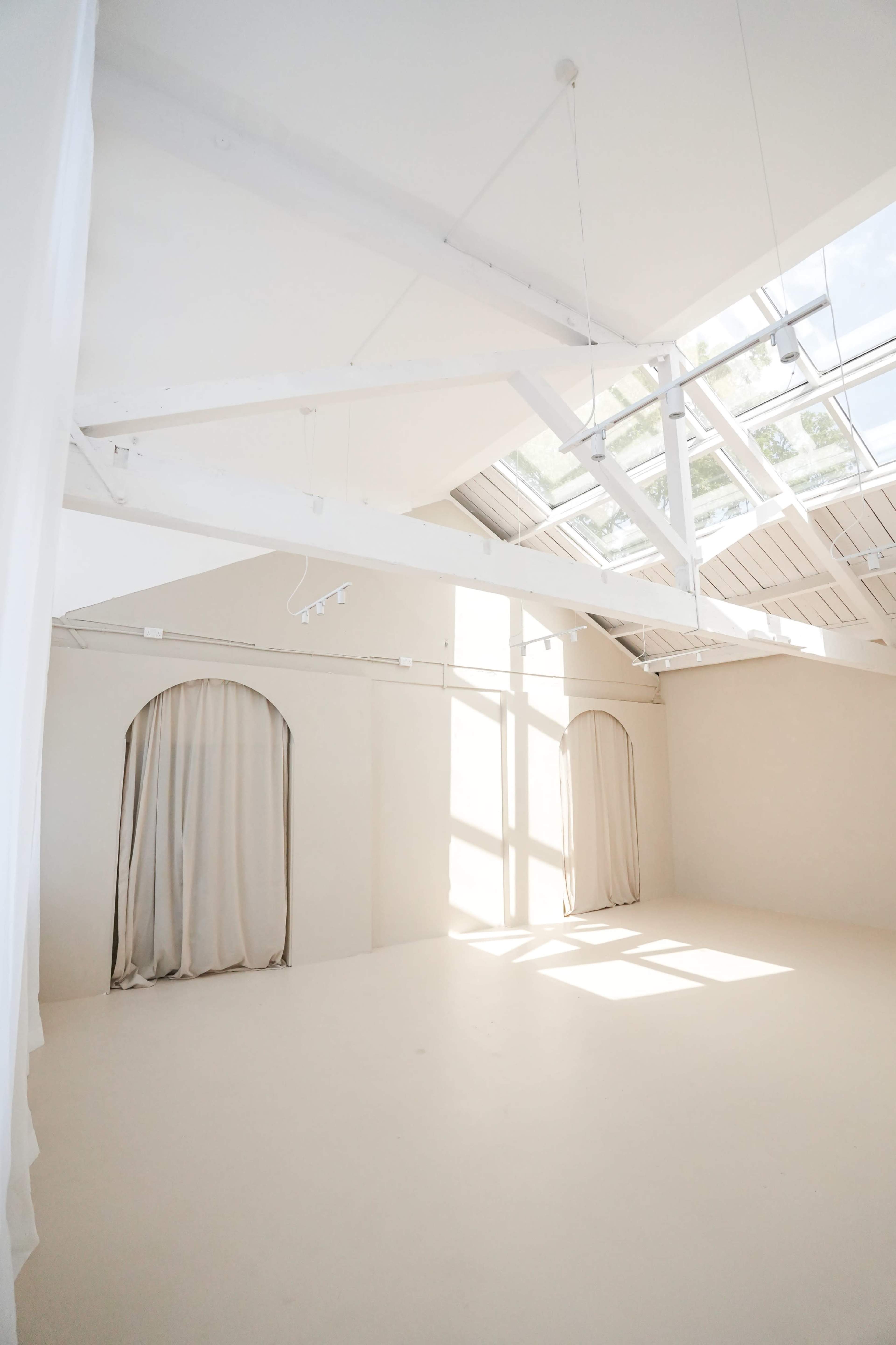 Aesthetic Podcast & Recording Studio Image in London, Finsbury Park, ENG