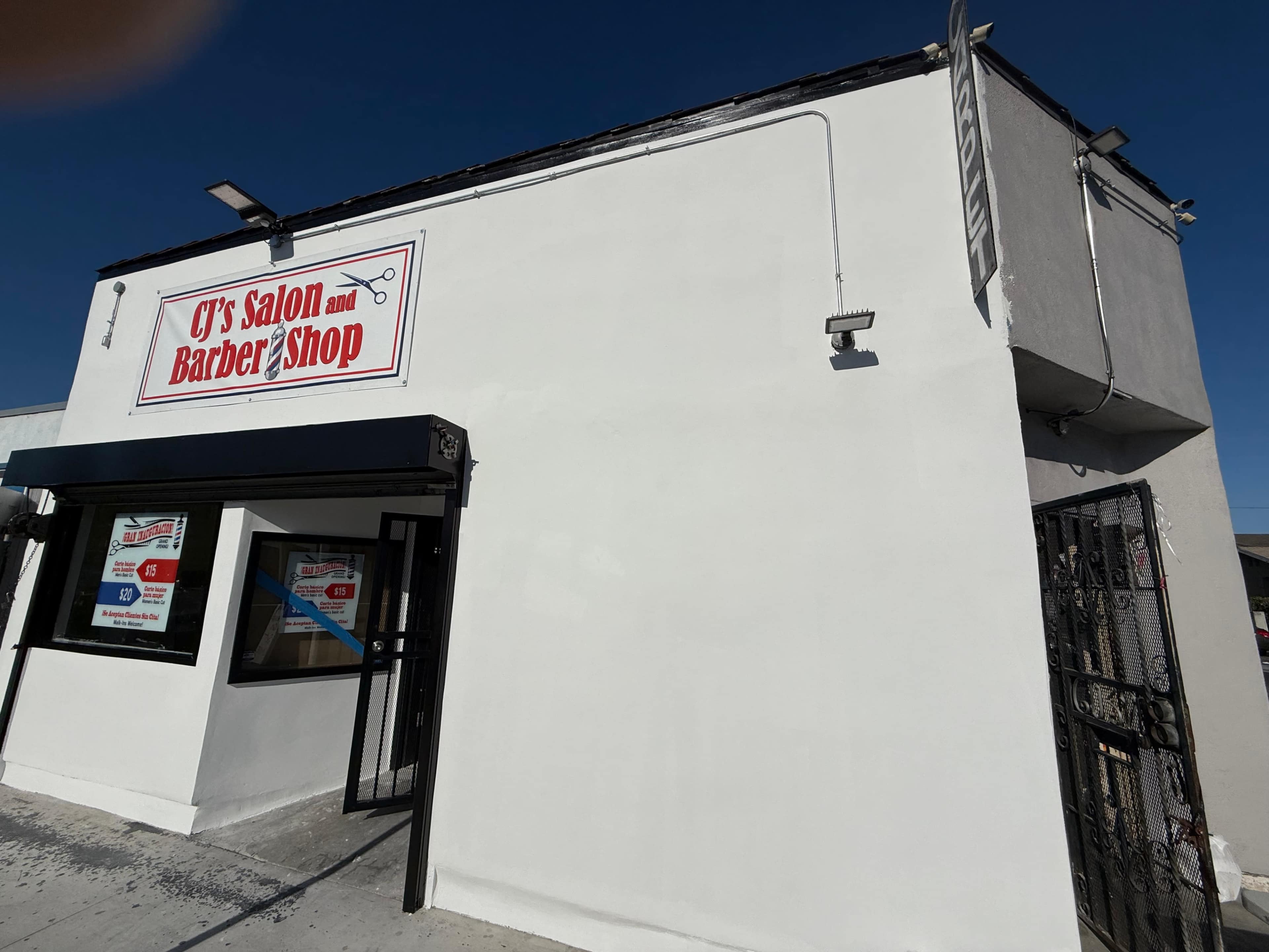 Neighborhood Barber Shop Image in South Los Angeles, Los Angeles, CA