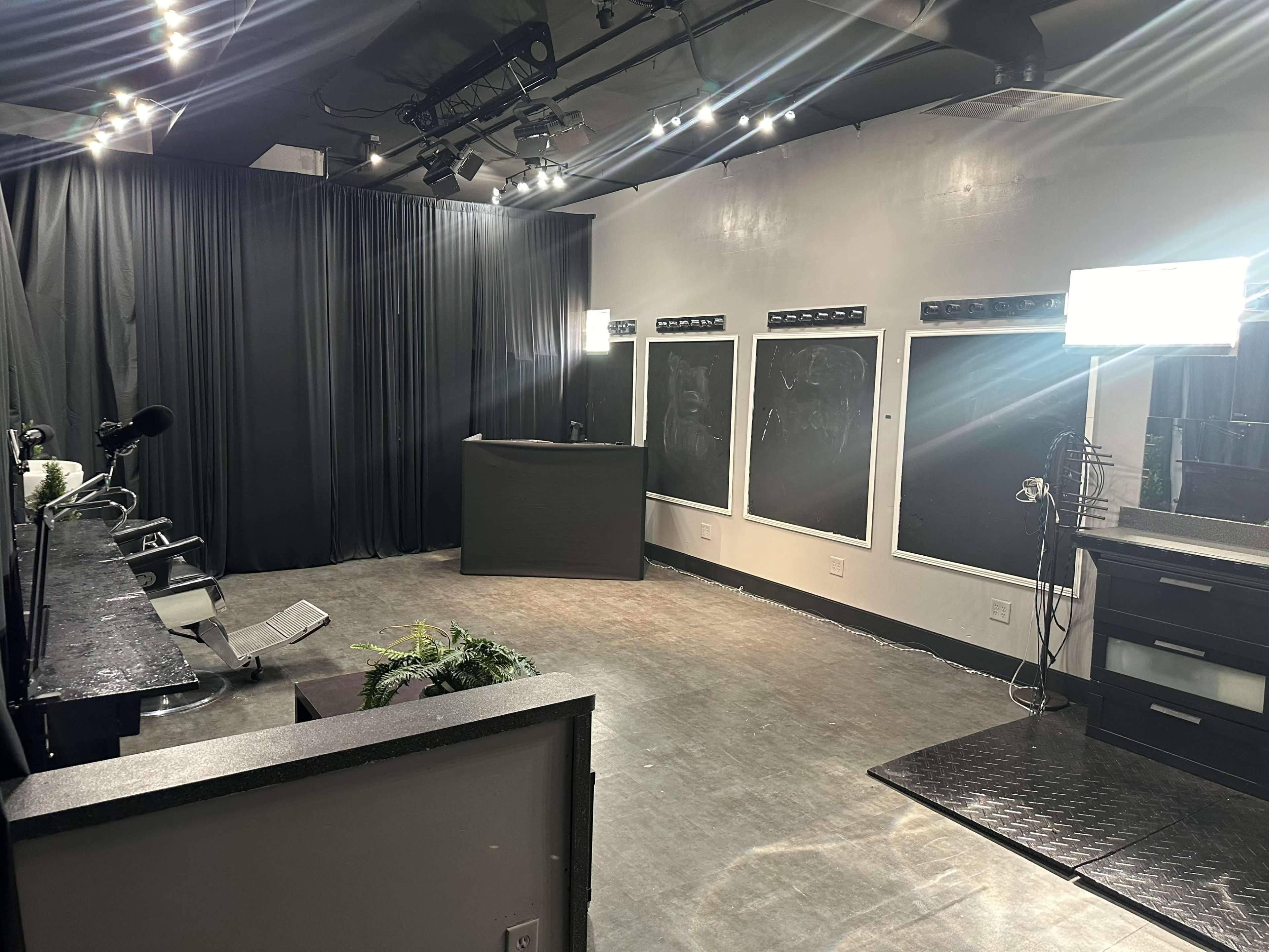 Content creator space multi-setup Image in Clinton Township, Clinton twp, MI