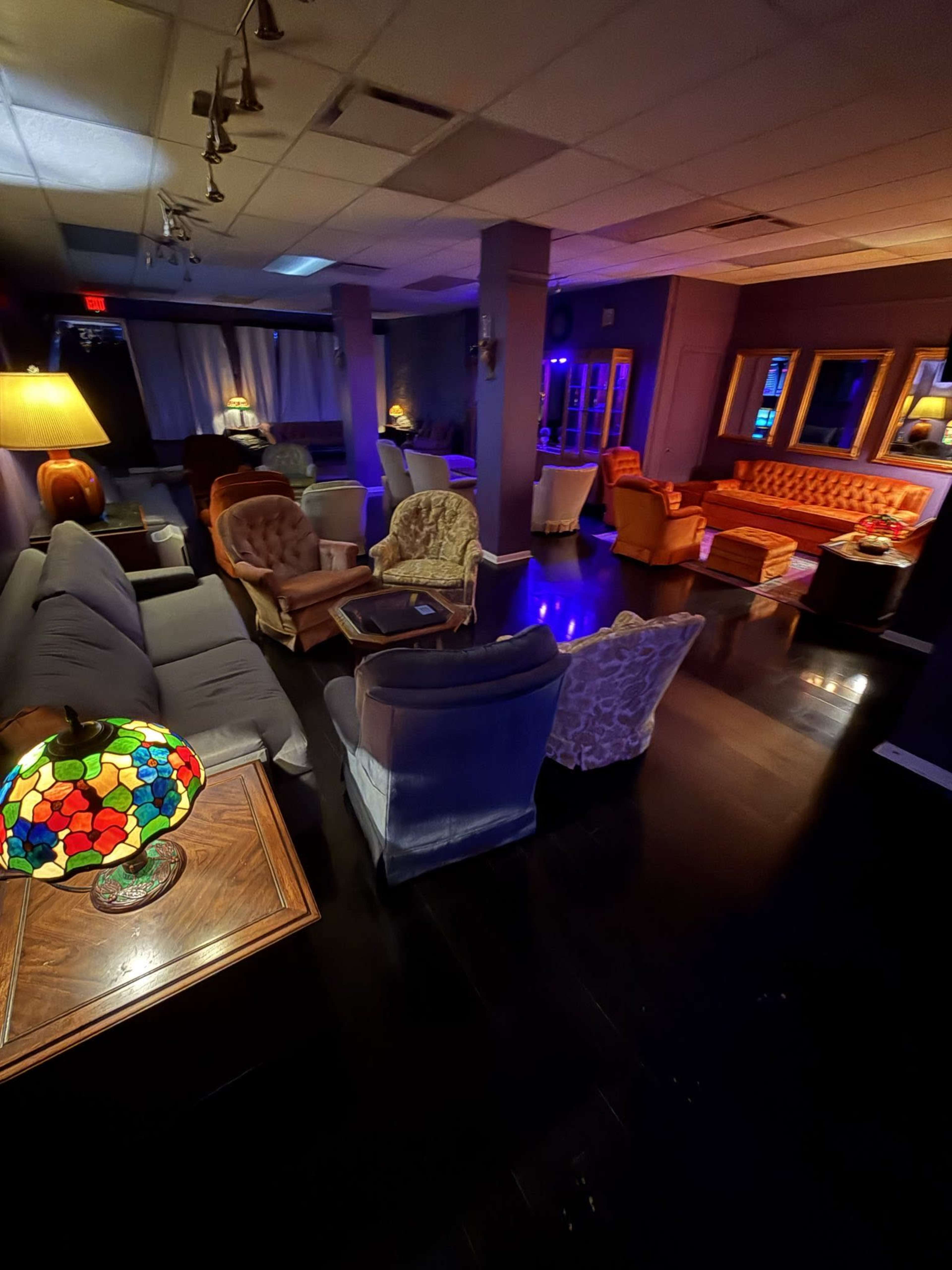 745Vintage  Speakeasy inspired Lounge Image in Oak Park Township, Oak Park, IL
