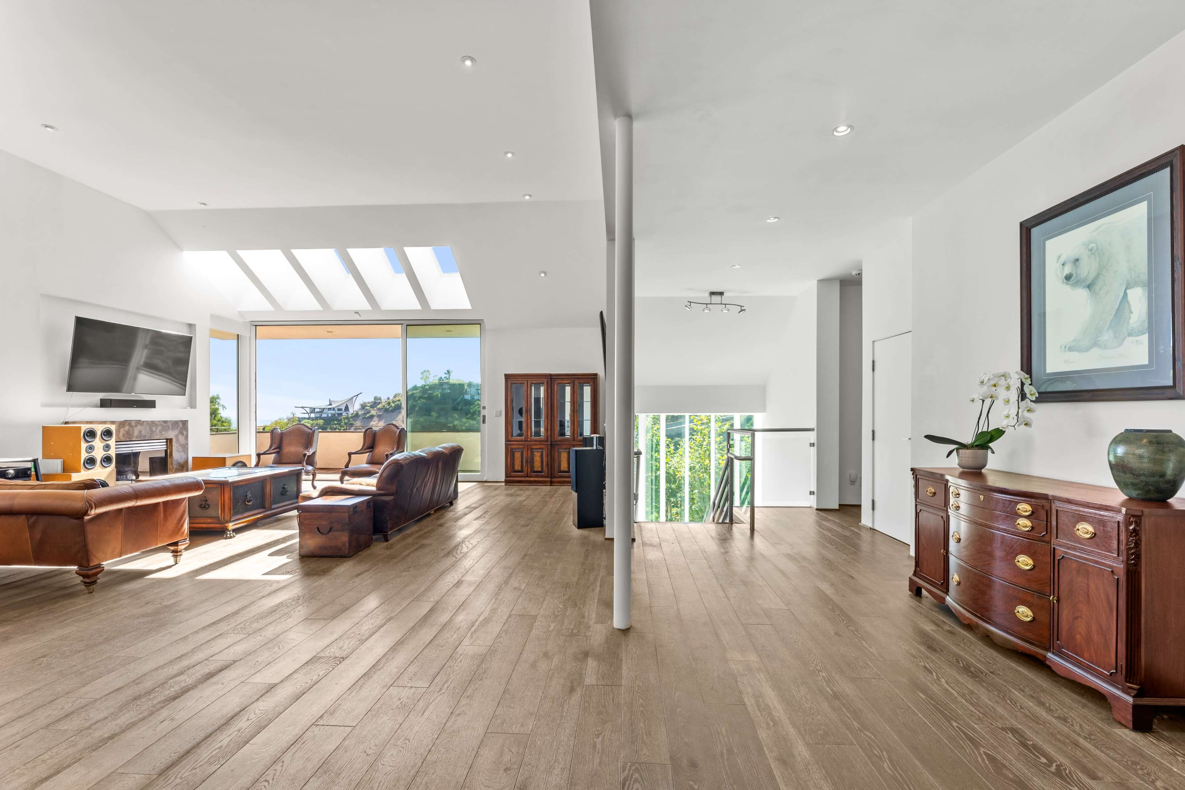 Malibu Ocean and Canyon View Modern Home Image in Eastern Malibu, Malibu, CA