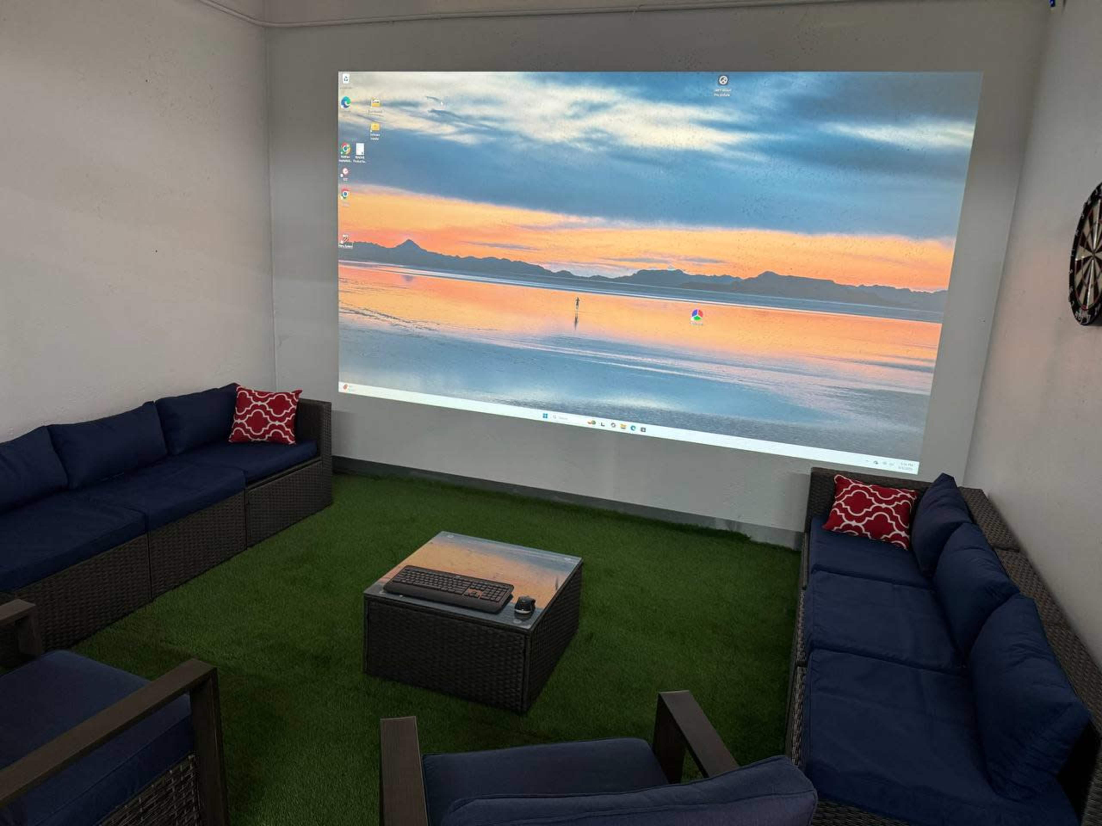 Productive Meeting Space with Golf Simulator Image in Costa Mesa, Costa Mesa, CA