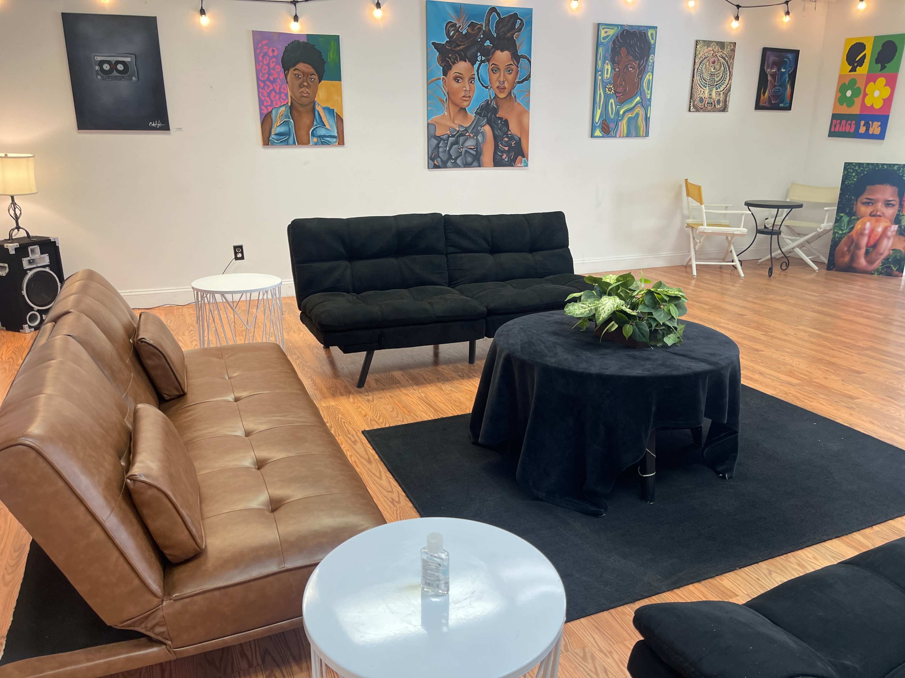 Creative Artistry Lounge Image in Stroudsburg, Stroudburg, PA