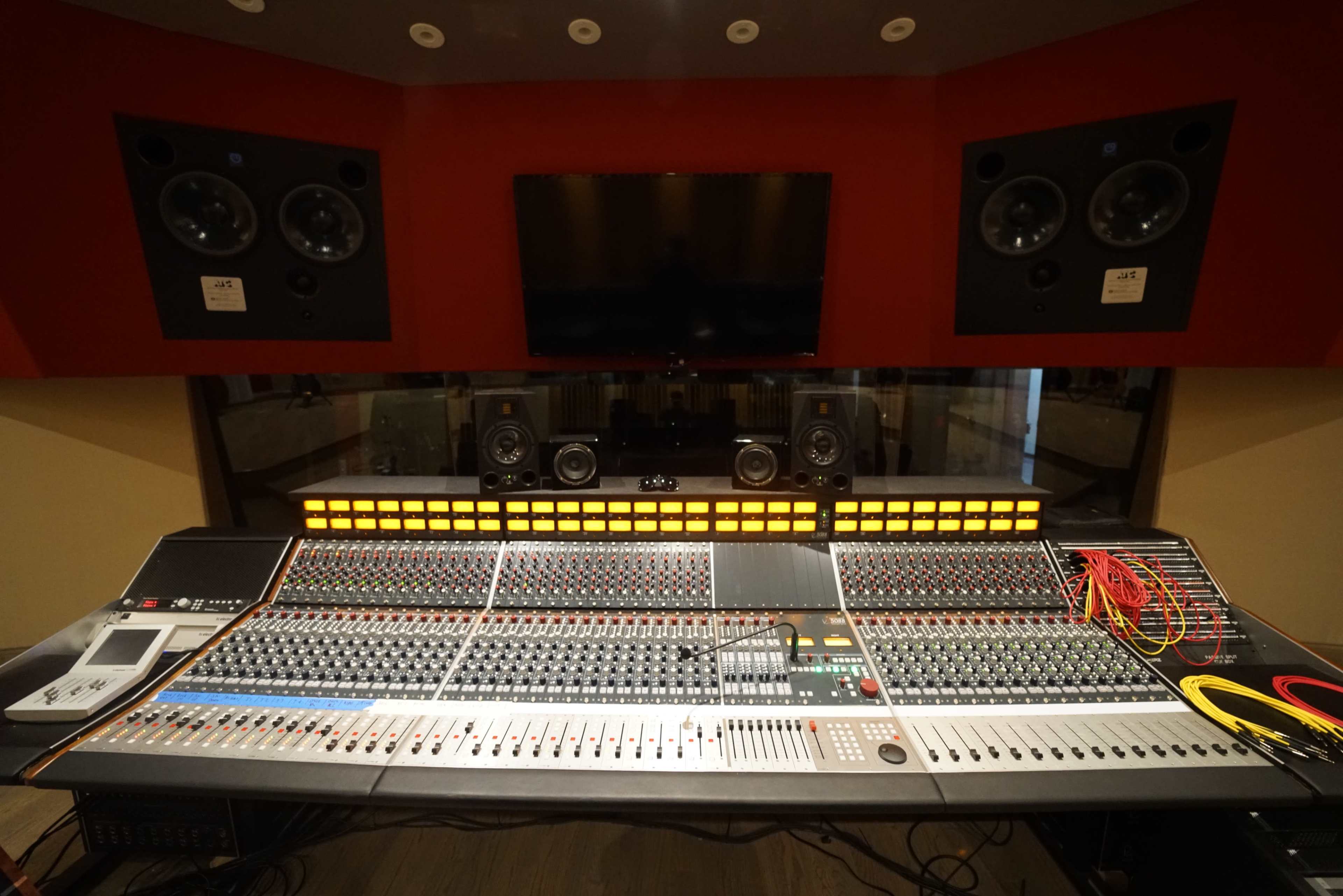 Huge Recording and Video Studio Image in Proviso Township, Stone Park, IL