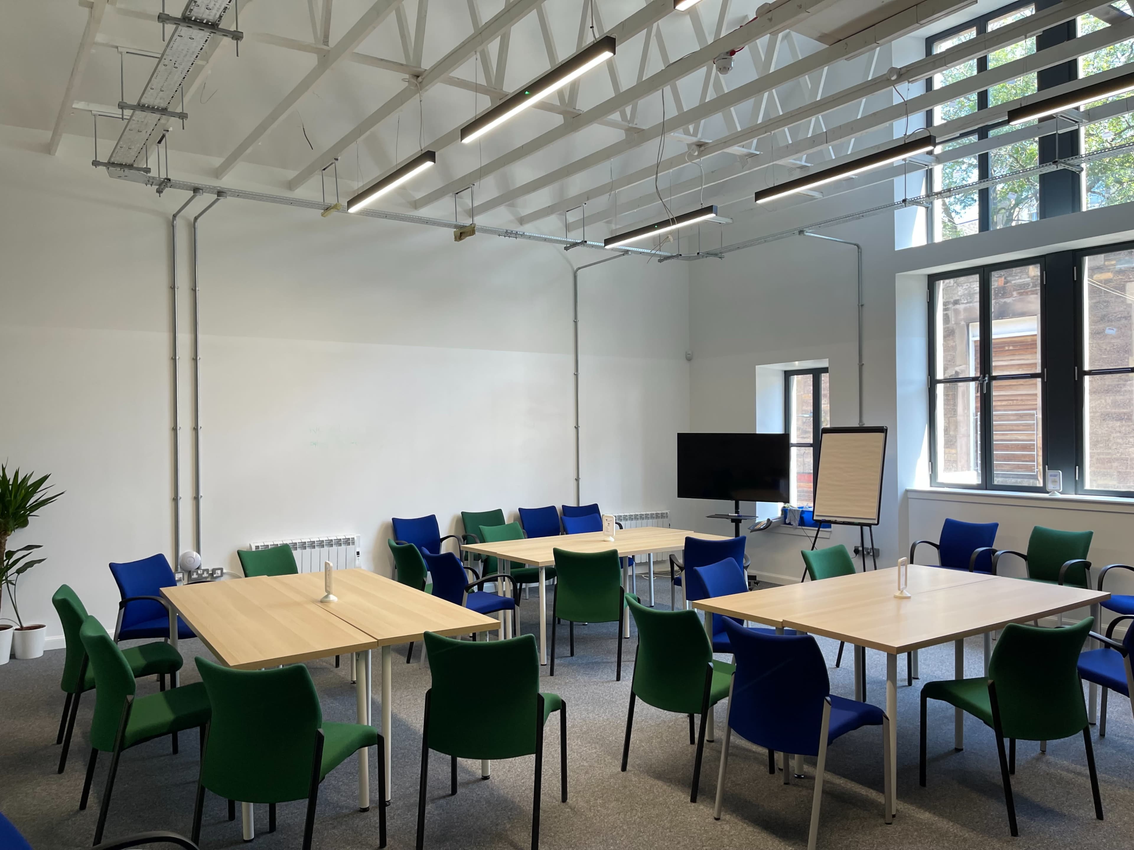 City Centre light and open retro meeting space with high ceilings Image in Edinburgh, Edinburgh, SCT