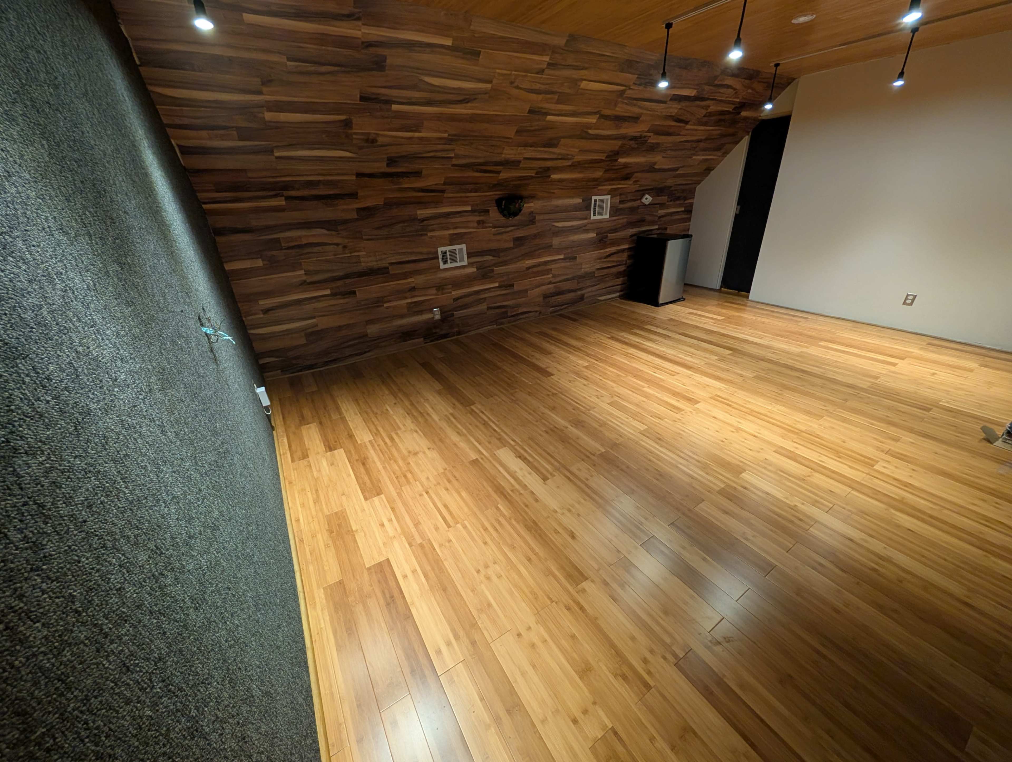 Practice room with soundproofing above garage Image in , LAKE WORTH, FL