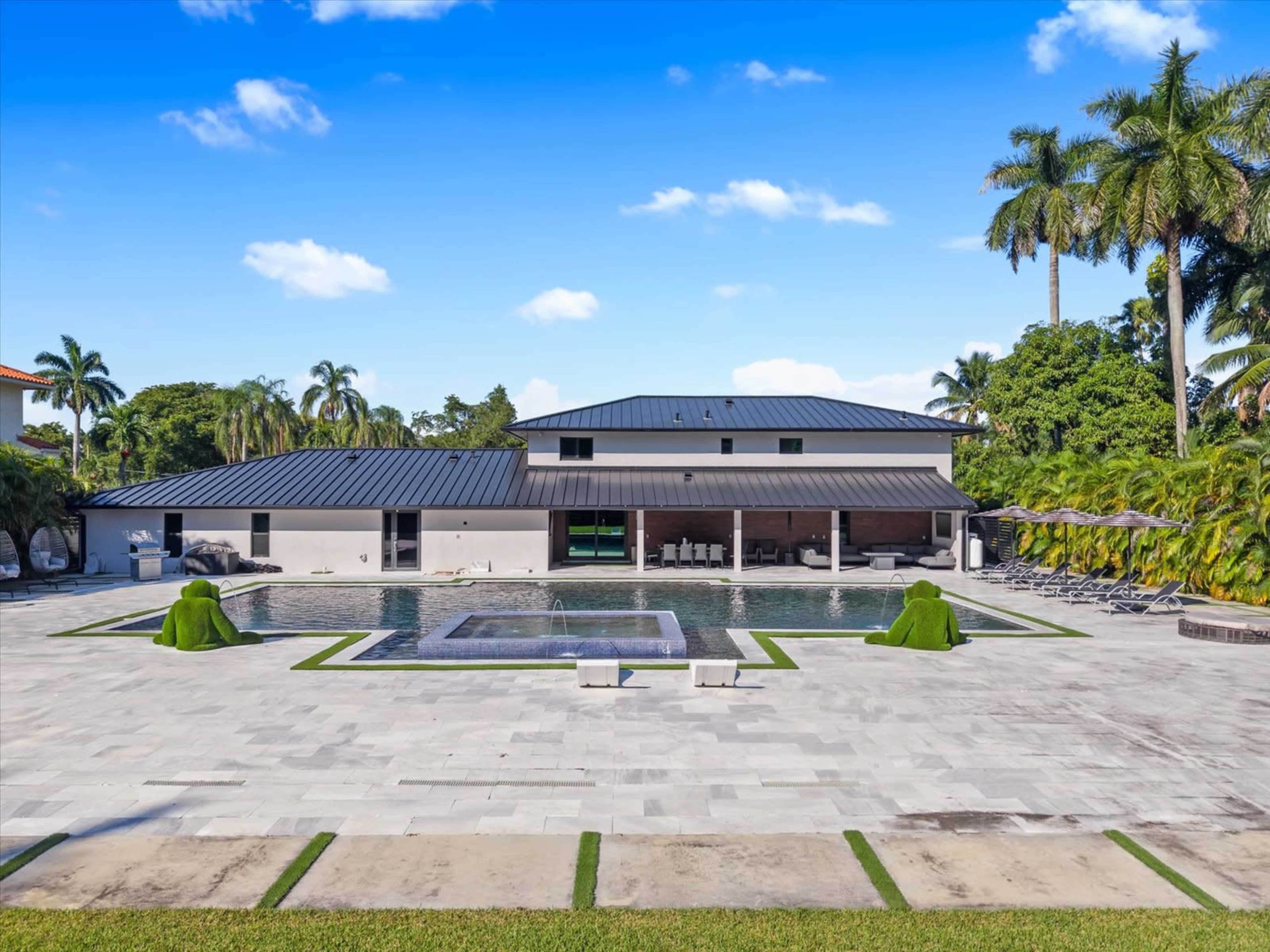 Miami Luxury Estate Modern 1 Acre Compound Image in Biscayne Gardens, Miami, FL