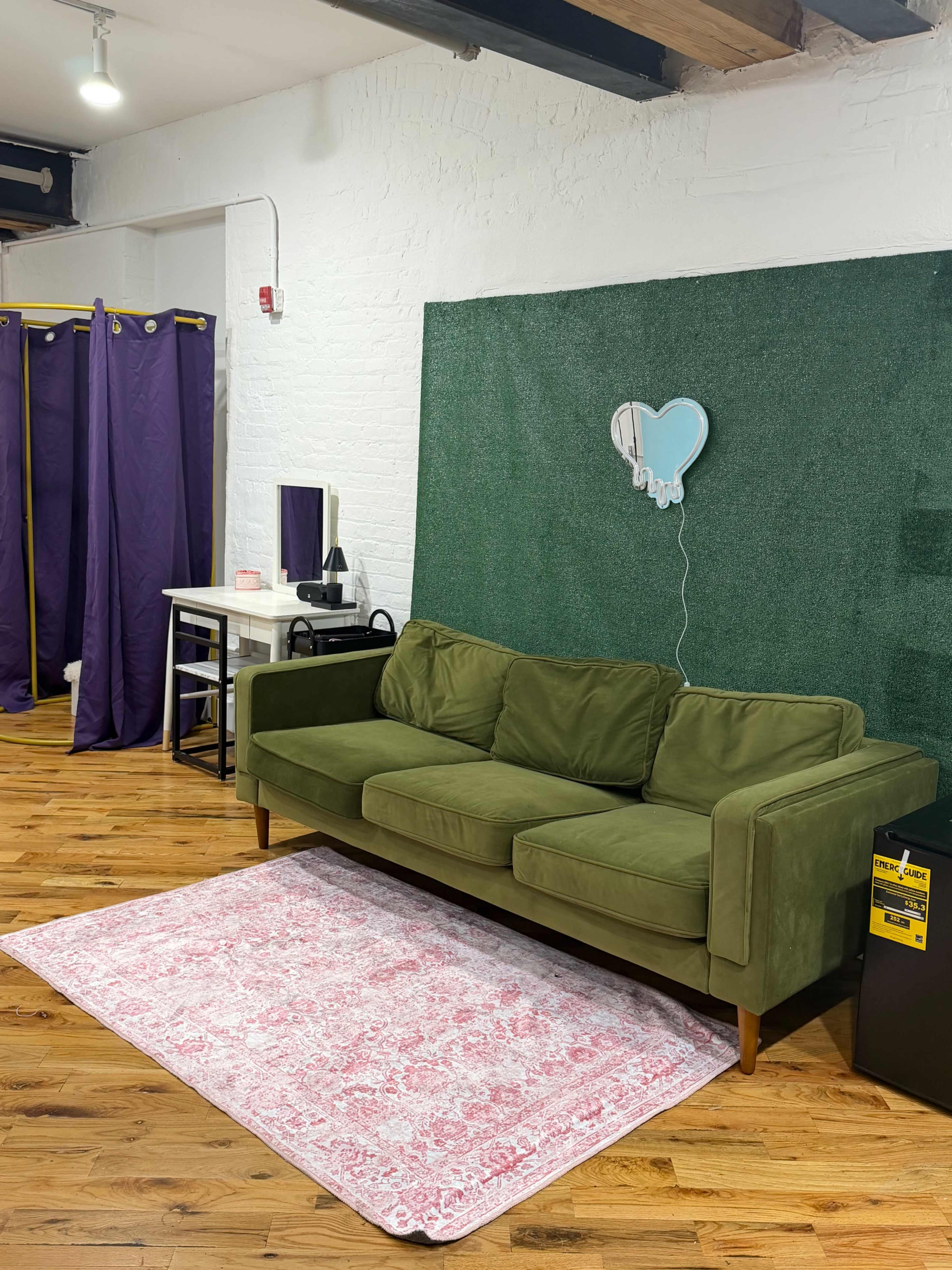 Spacious DUMBO Creative Loft Studio Image in Vinegar Hill, Brooklyn, NY