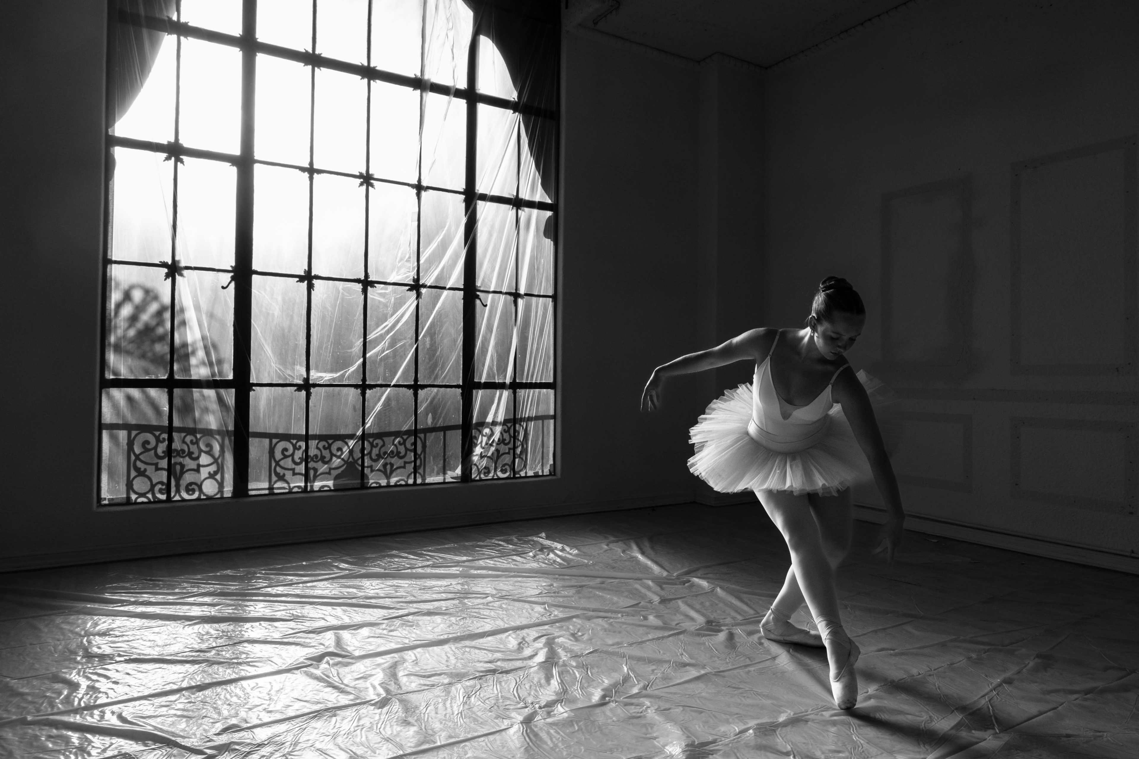 Downtown Art deco daylight Studio, huge large rod iron Image in Downtown, Santa ana, CA