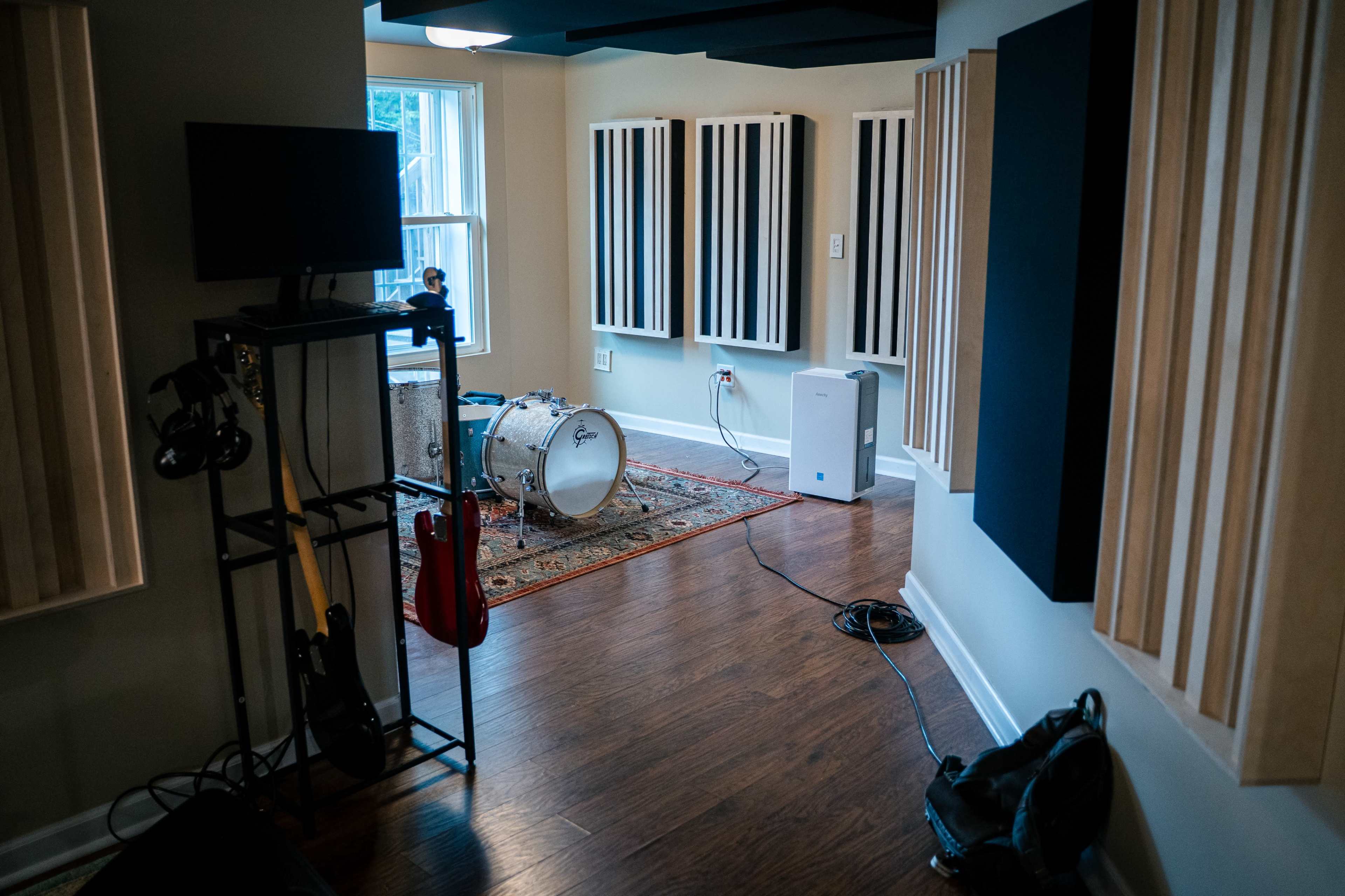 Neighborhood home with basement fully dedicated to music Image in Bellevue, Nashville, TN