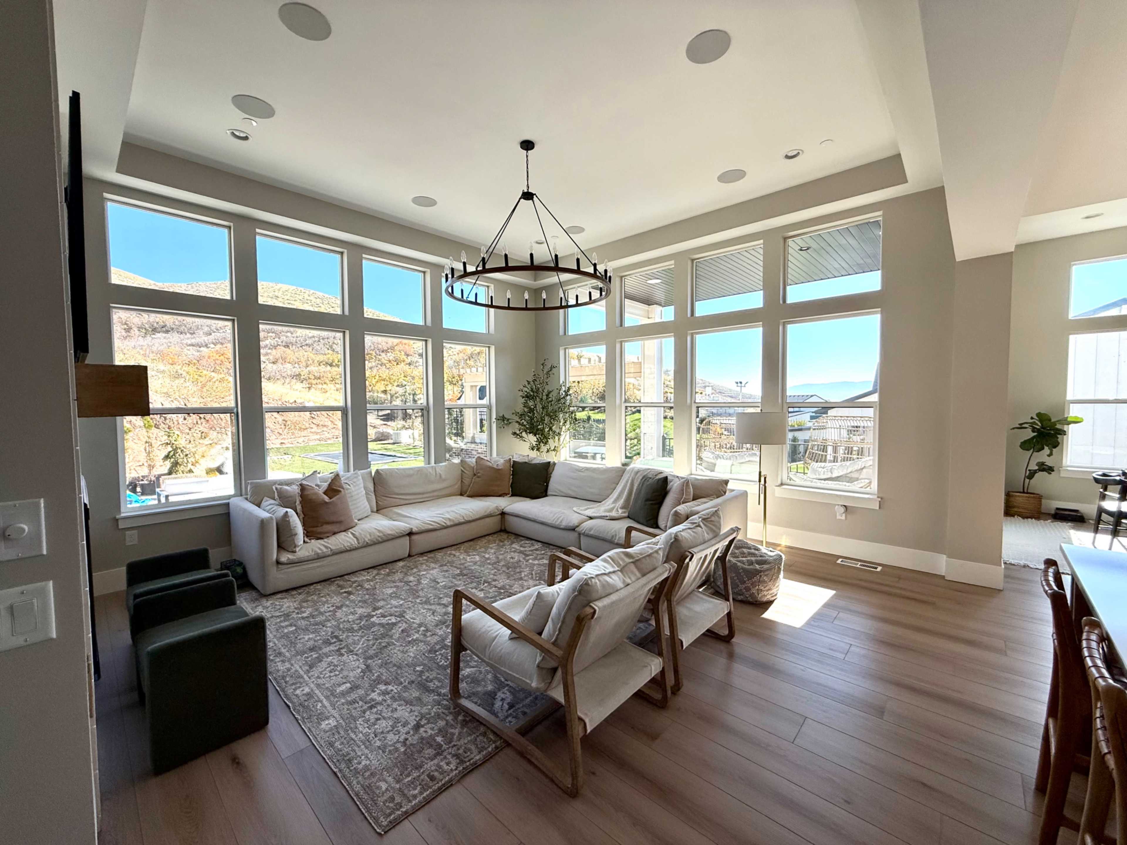 Modern Farmhouse with Mountain Views and Natural Light- Photo Shoots & Small Events- Lehi Image in Lehi, Lehi, UT