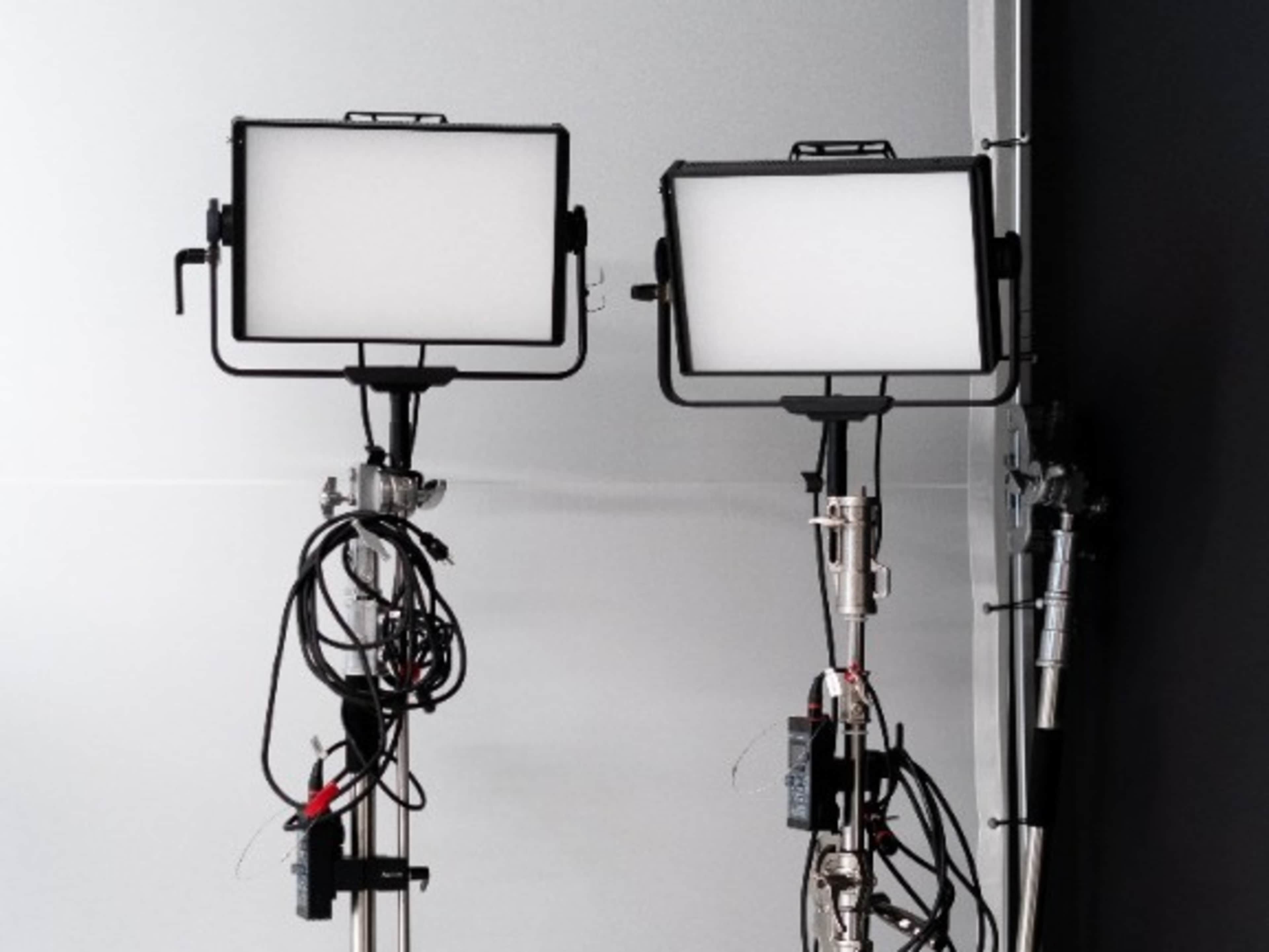 Aputure Nova P300c RGBWW LED Panel