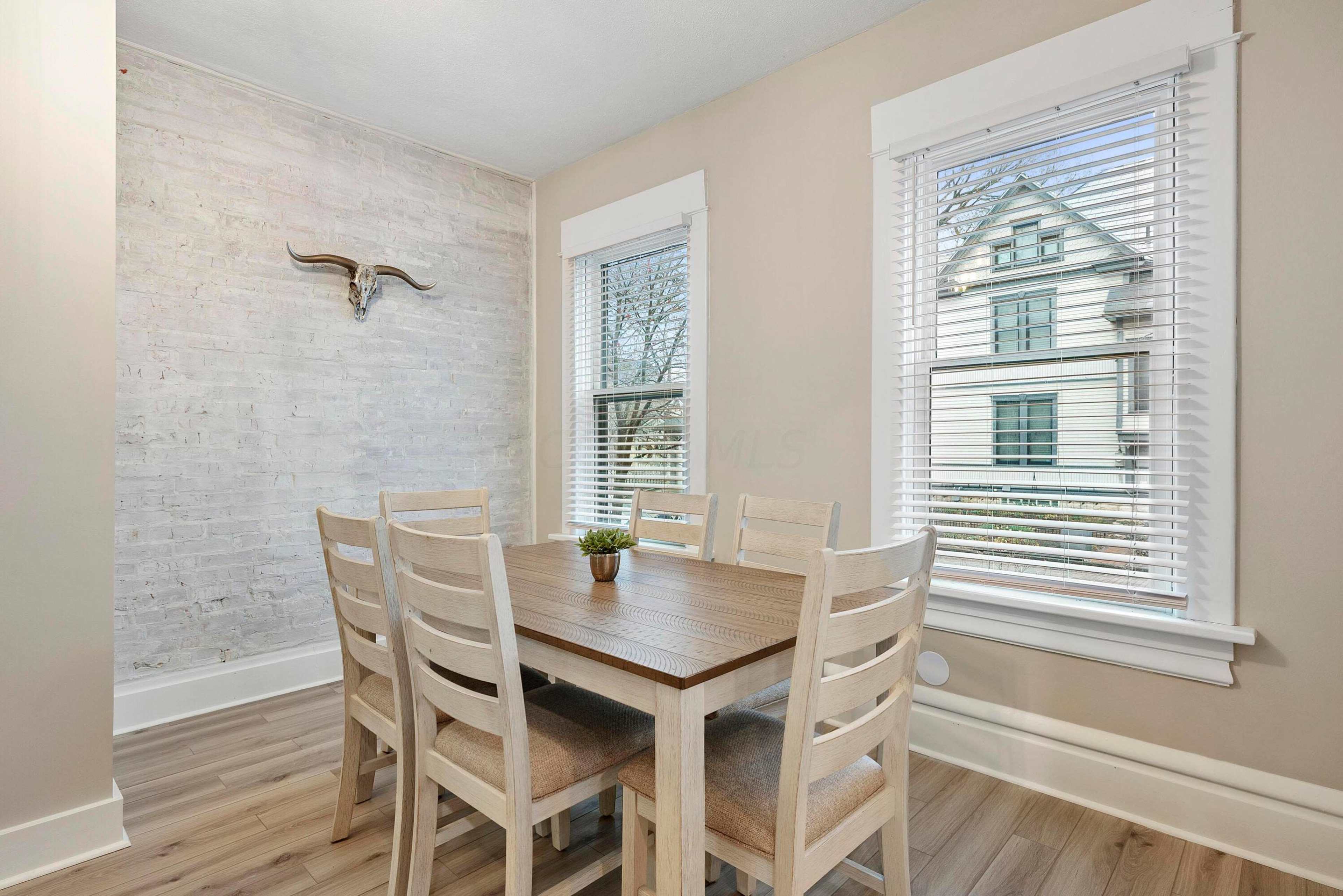 Casa Nova 🌿🐯 Convention - King Bed - Short North - Free Parking Image in Victorian Village, Columbus, OH